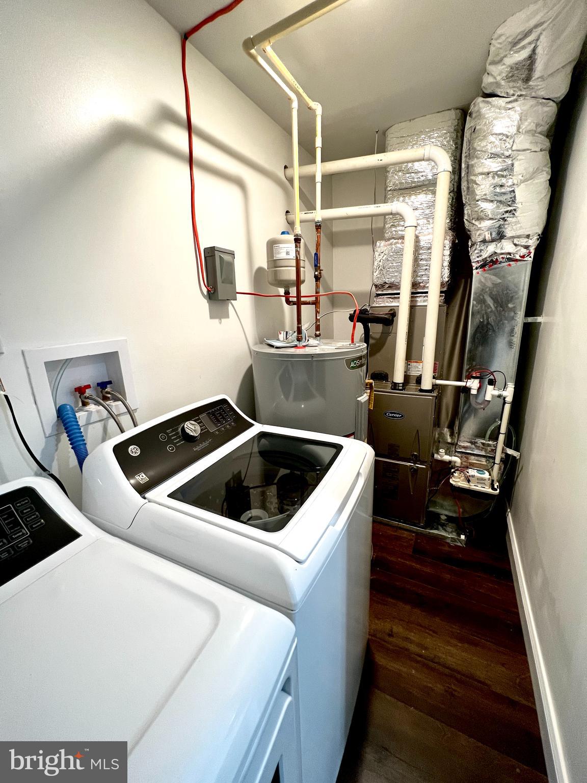 WEST LANHAM HILLS - Residential