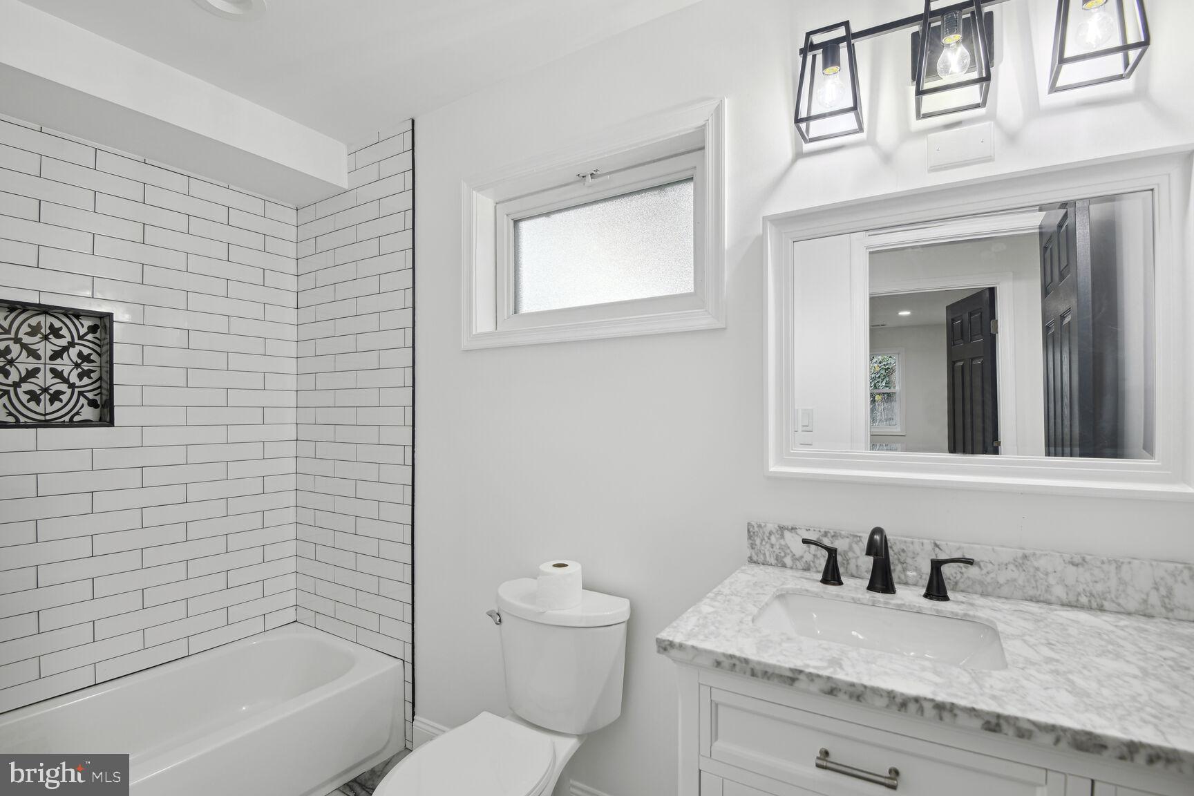 WEST LANHAM HILLS - Residential