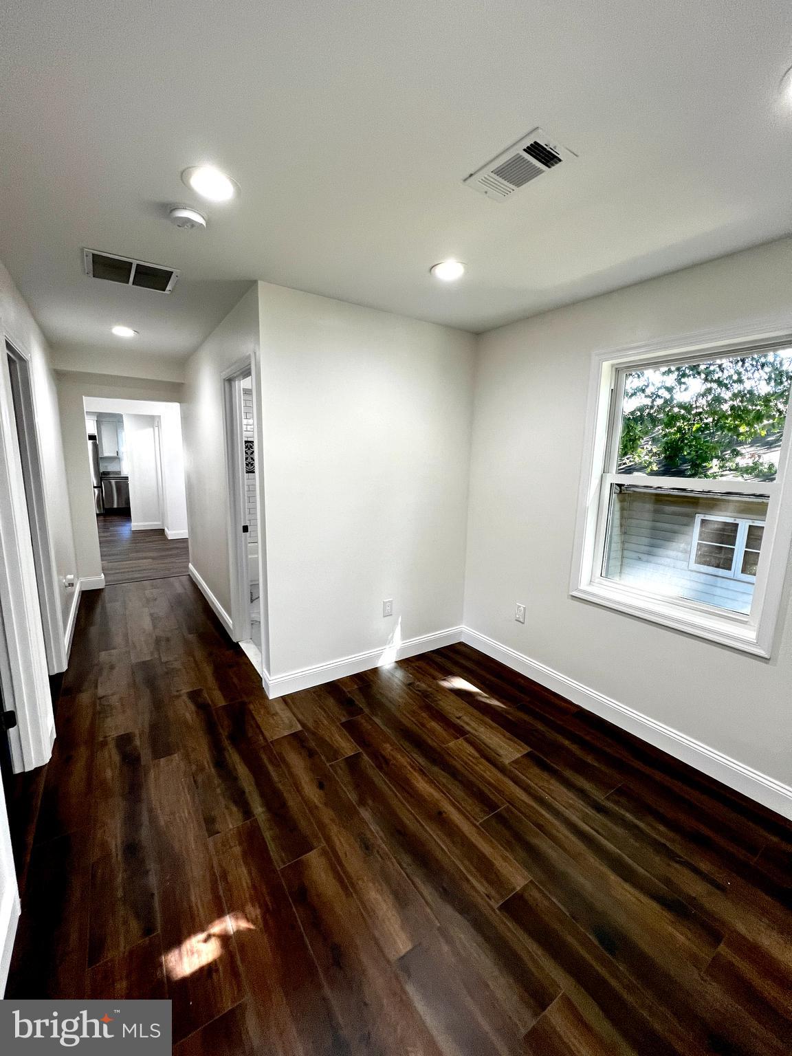 WEST LANHAM HILLS - Residential