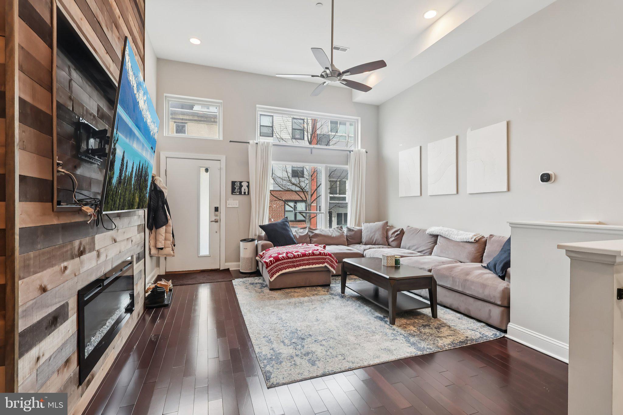 OLDE KENSINGTON - Residential