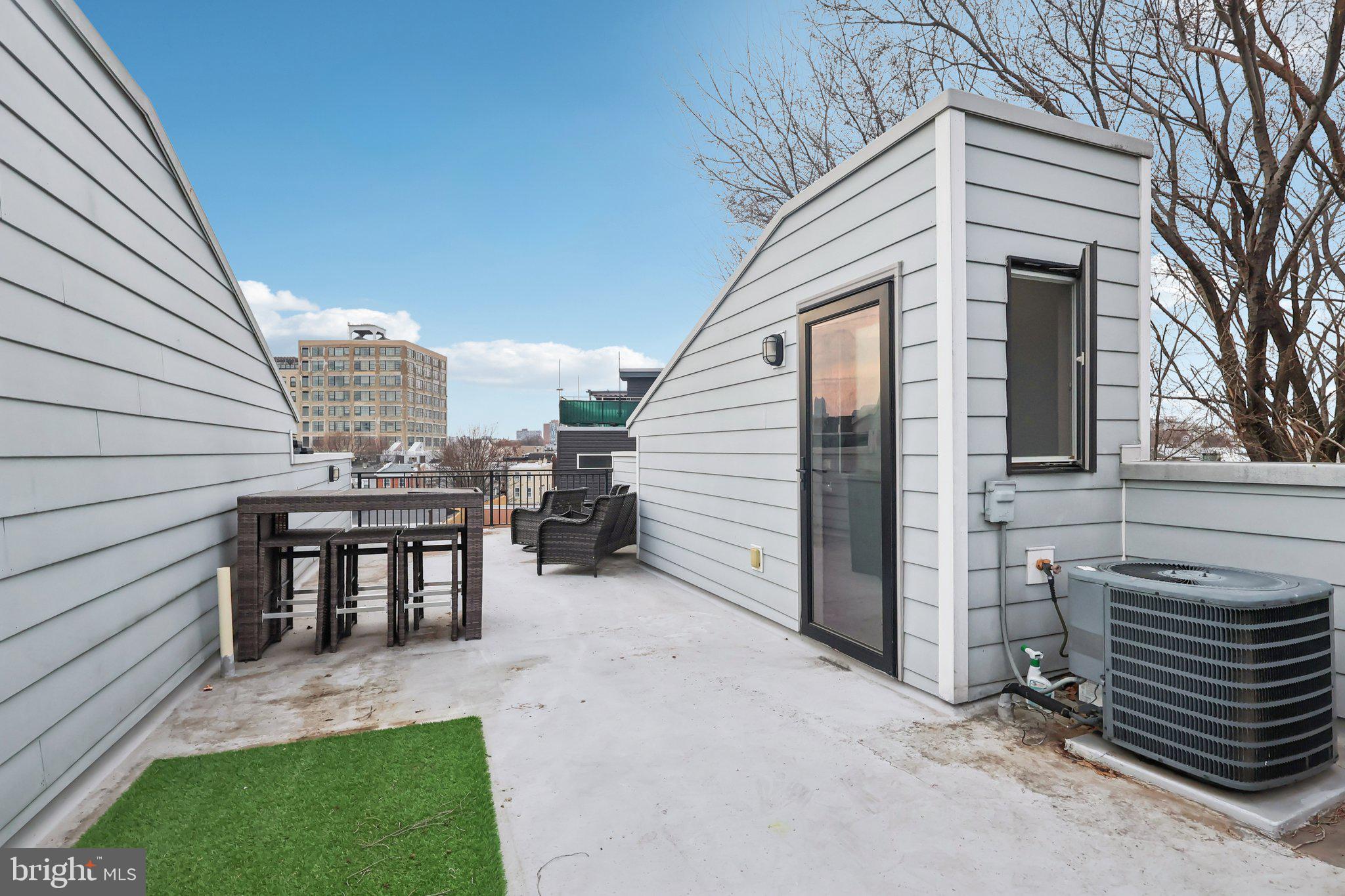 OLDE KENSINGTON - Residential