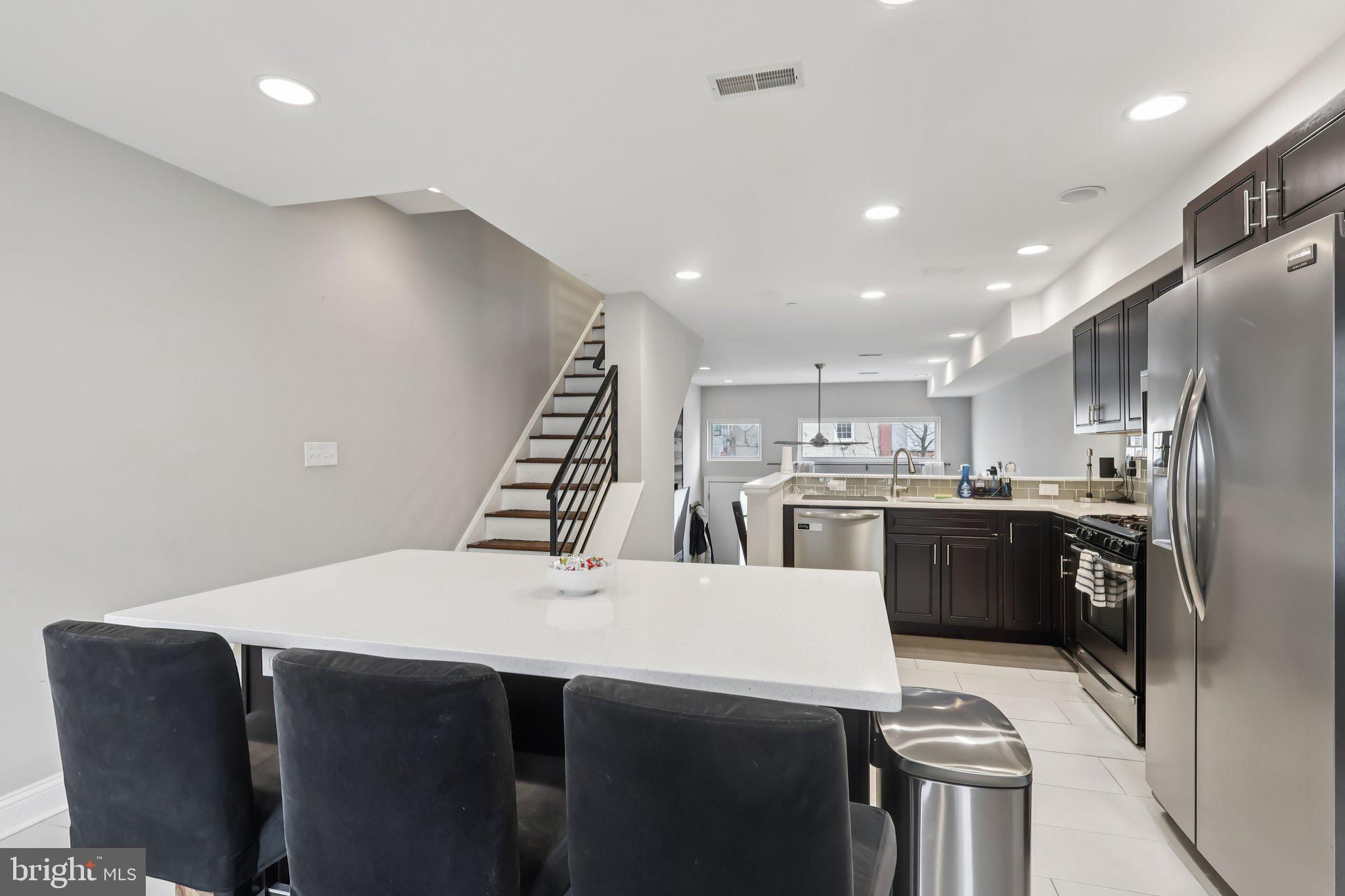 OLDE KENSINGTON - Residential