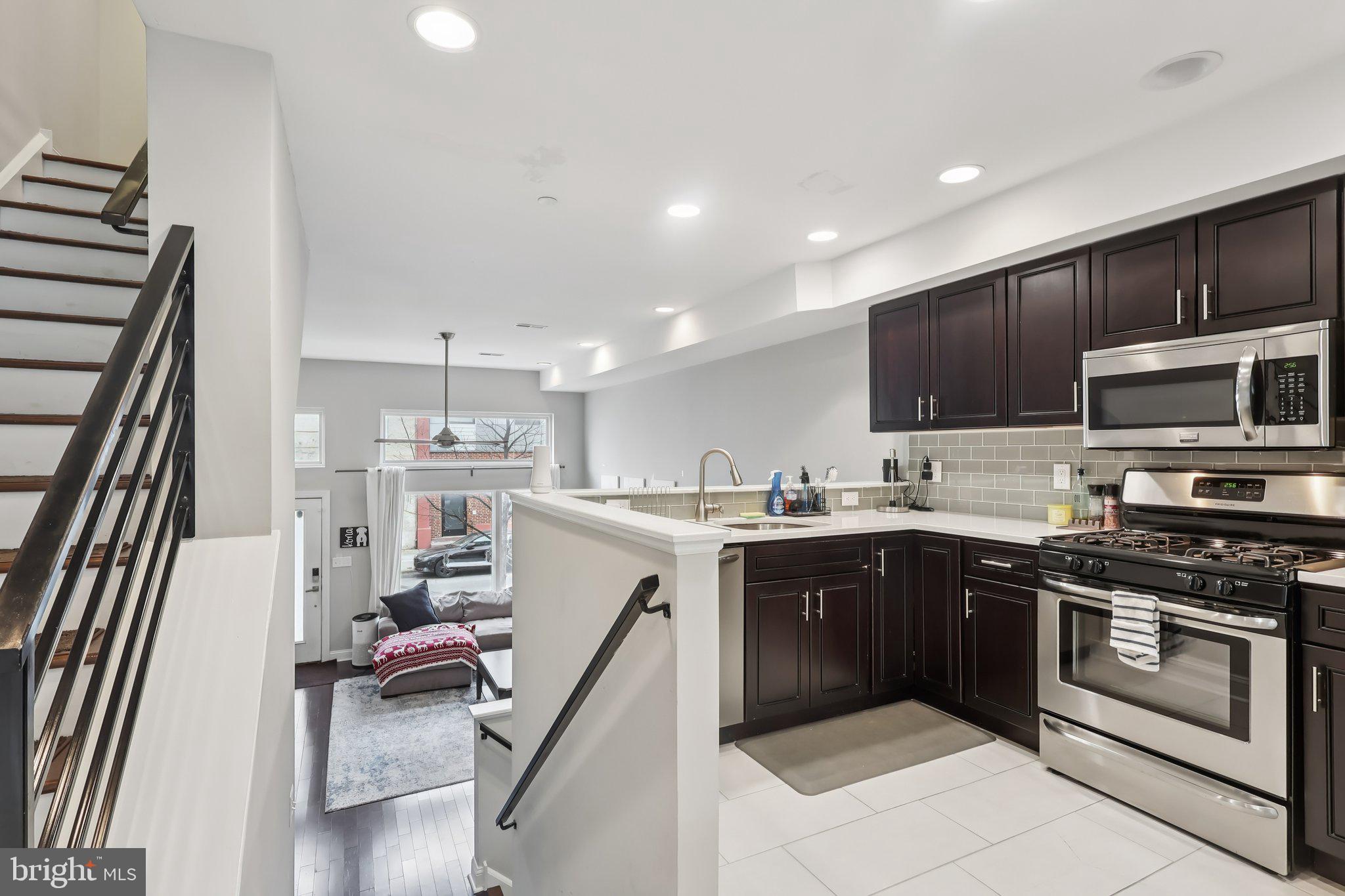 OLDE KENSINGTON - Residential