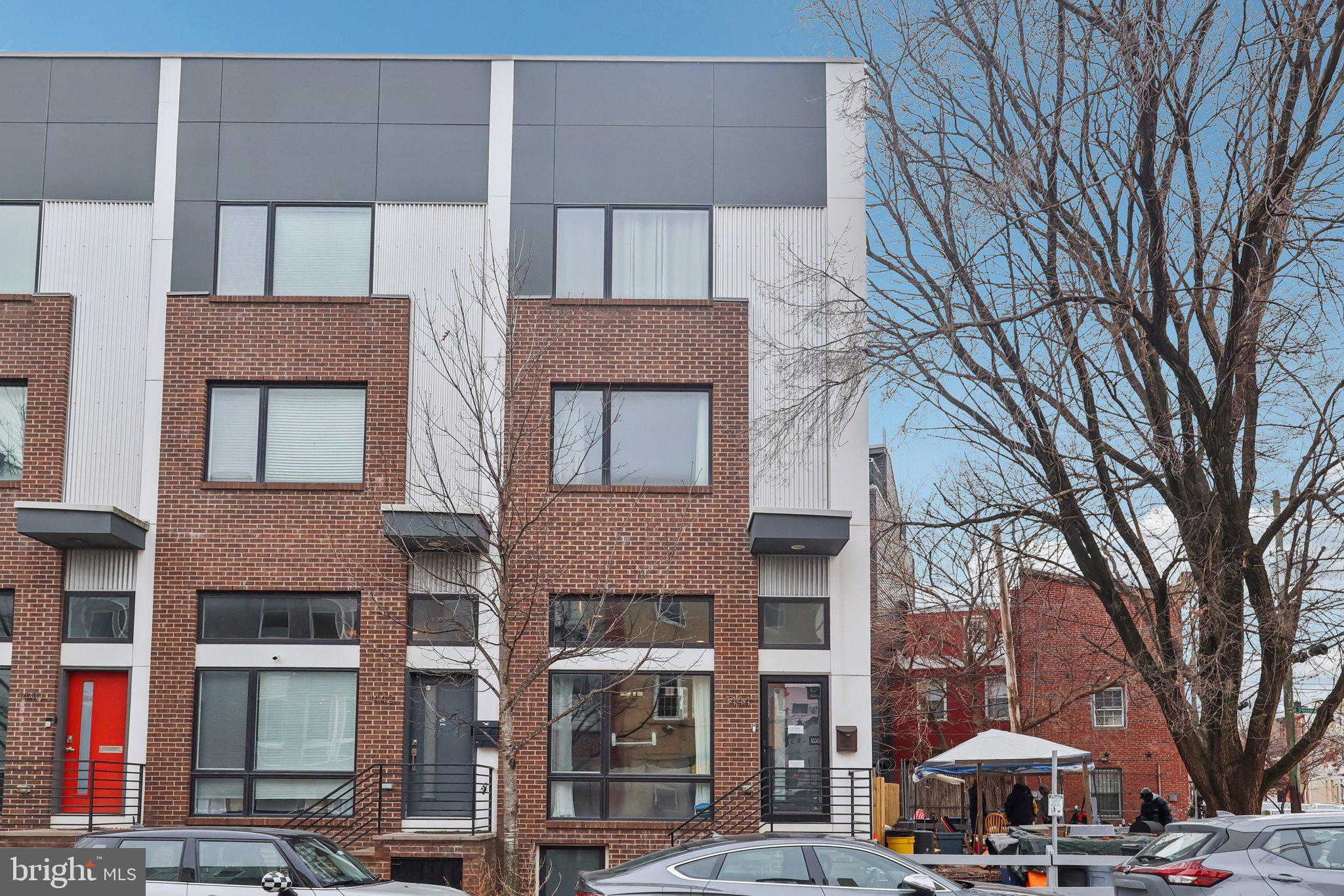 OLDE KENSINGTON - Residential