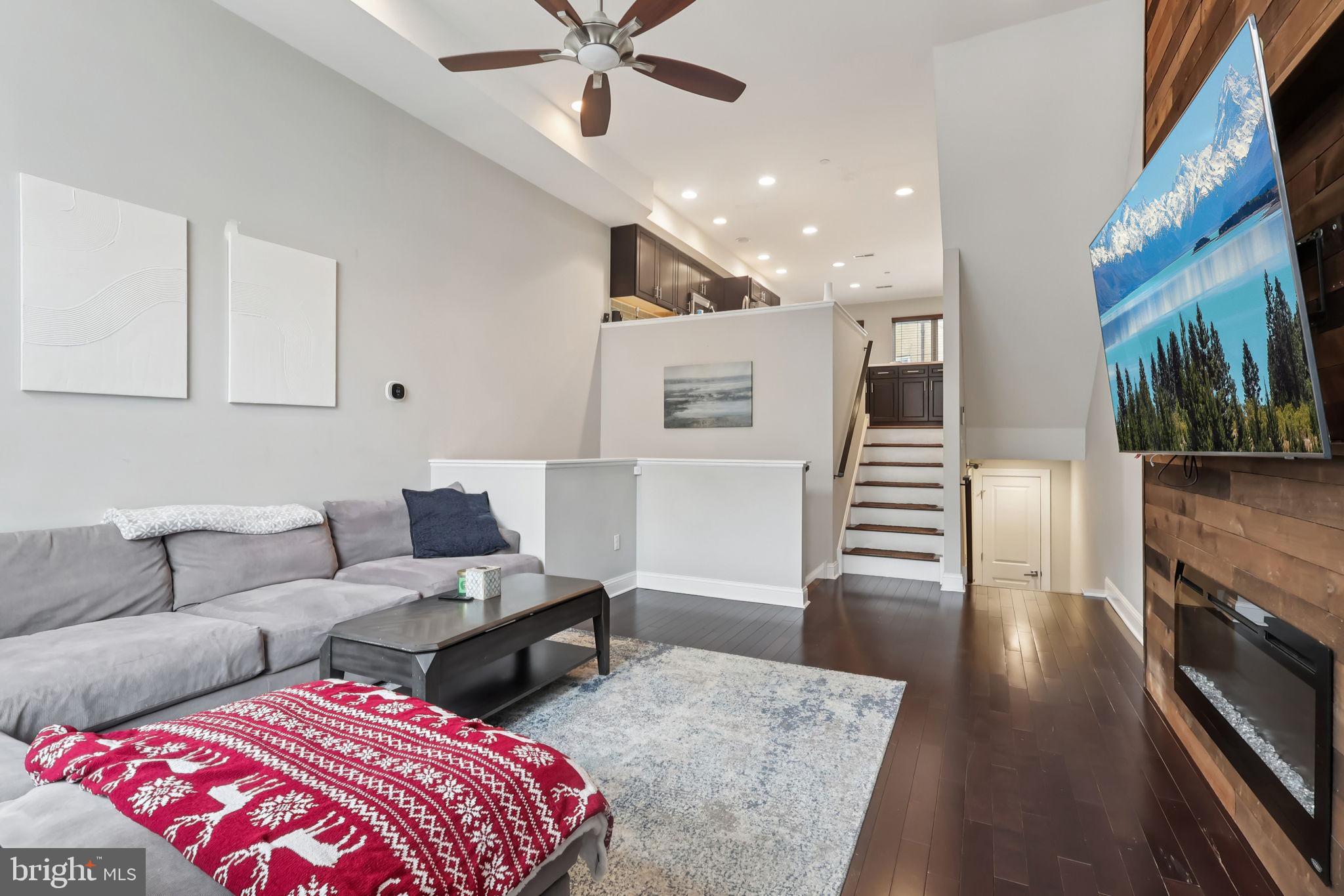 OLDE KENSINGTON - Residential