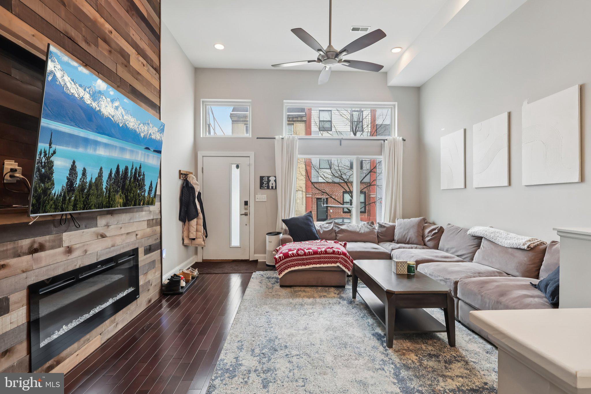 OLDE KENSINGTON - Residential