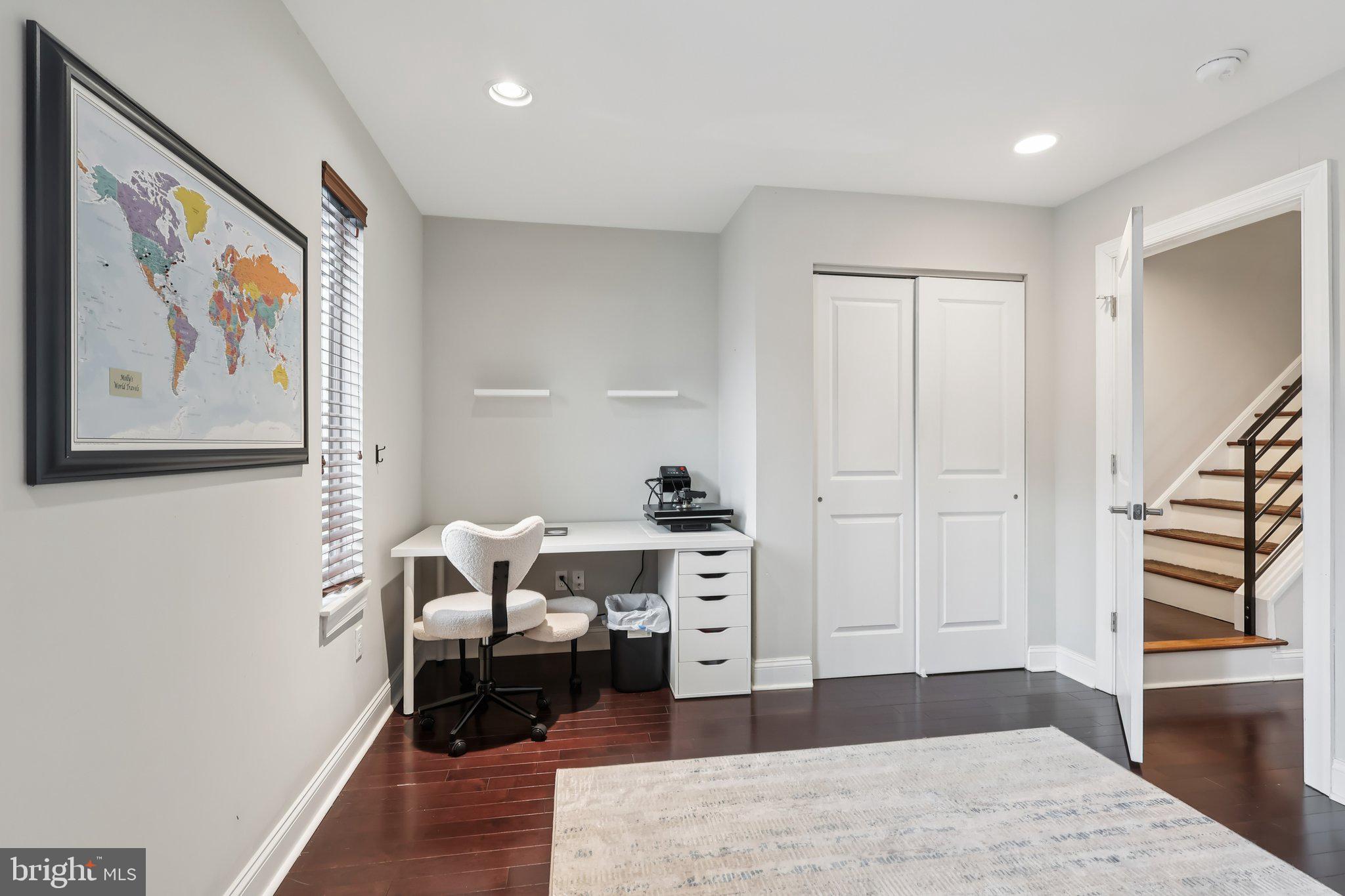 OLDE KENSINGTON - Residential