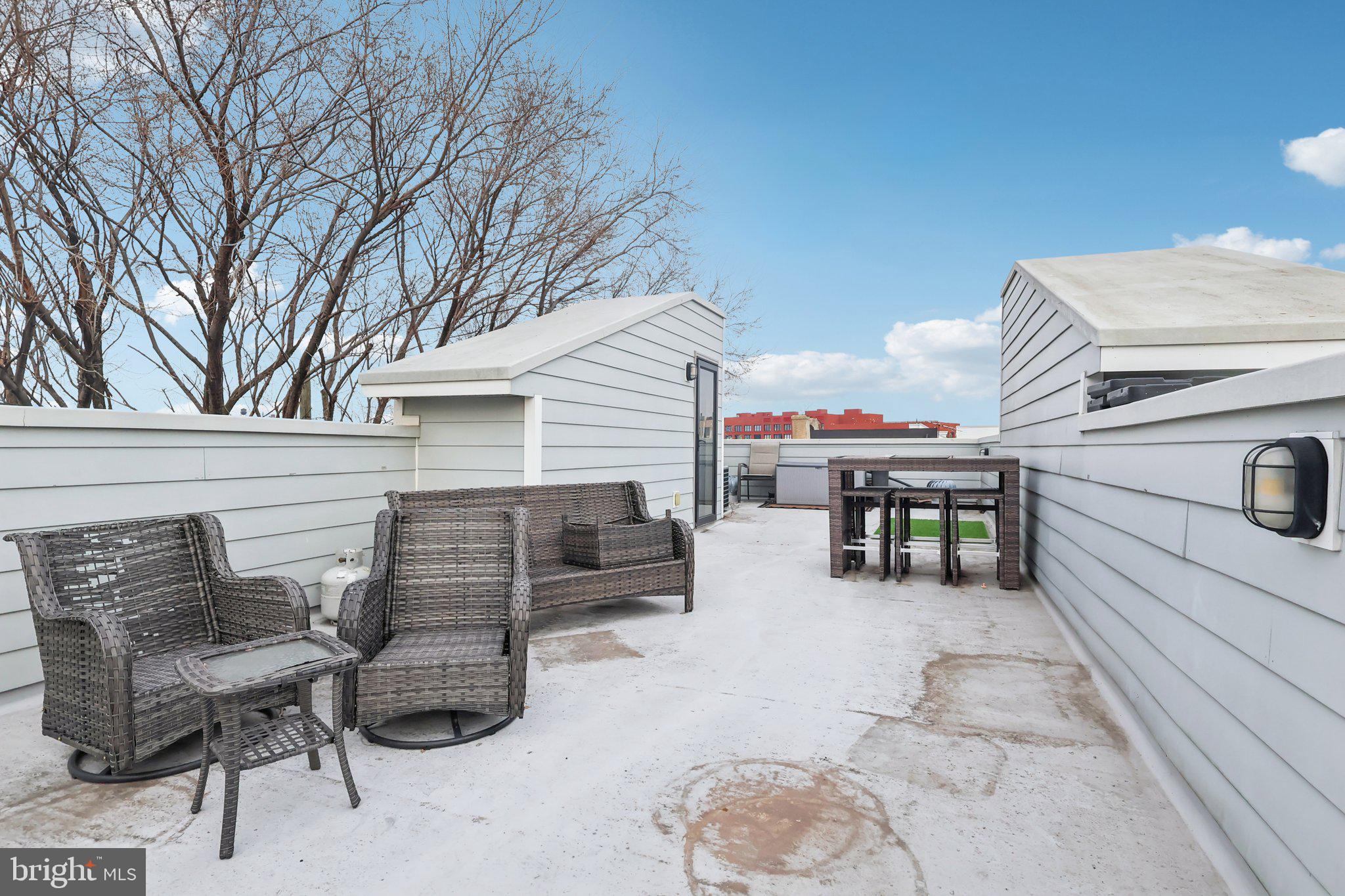 OLDE KENSINGTON - Residential