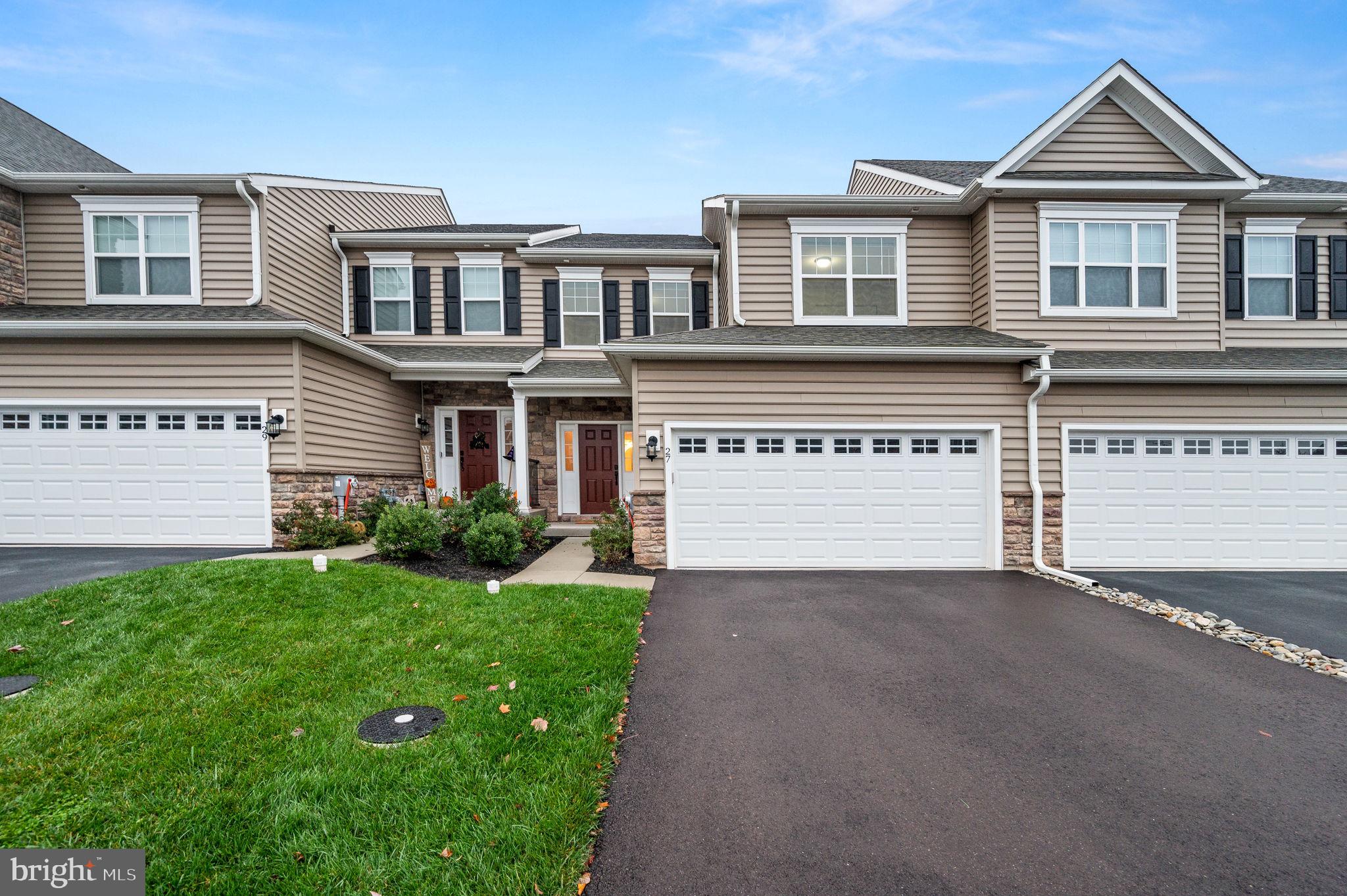 Looking for an exceptional living experience with an open floor plan, move-in ready rental in a great school district? 27 Aubrey Circle is your perfect match! Welcome to 27 Aubrey Circle located in the Enclave at Ridgewood Community. This turn-key 3 bed, 2.5 bath townhome boasts hardwood floors, main level open concept living with plenty of natural sunlight throughout. The kitchen is complete with quartz countertops, stainless steel appliances, a large center island with breakfast bar, and gas cooking. There's also plenty of flex space on the main level that can be used as a formal dining area, play area or workspace. Upstairs you'll find all 3 bedrooms, including the primary suite with its own private bathroom and generous closet space. Full laundry room on upper level. This home also comes with a 2-car garage and deck - perfect for entertaining, relaxing or heading to the community playground nearby. Don't miss your chance to call 27 Aubrey Circle home - schedule your showing today! Available starting June 1st. STOP IN FOR AN EASY CONVENIENT TOUR ON SATURDAY, MAY 3rd 1-3PM.
