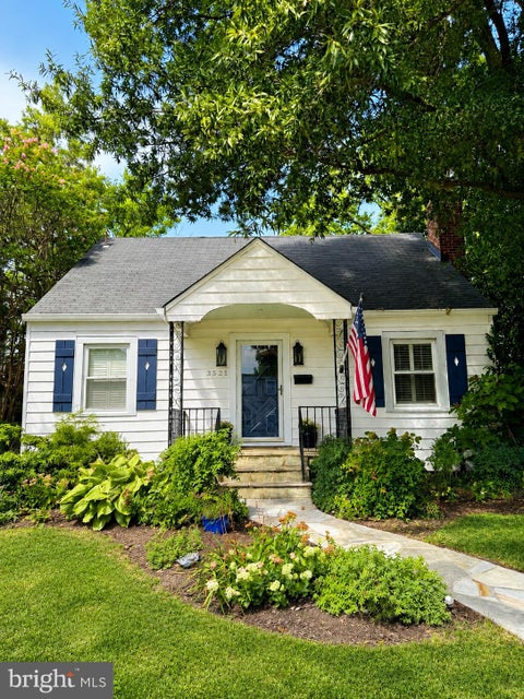 Photo of 3521 8th Street S, ARLINGTON, VA 22204 (MLS # VAAR2079268)