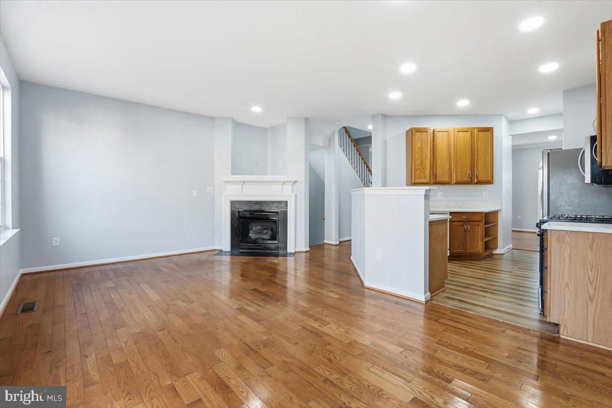 POTOMAC LAKES - Residential