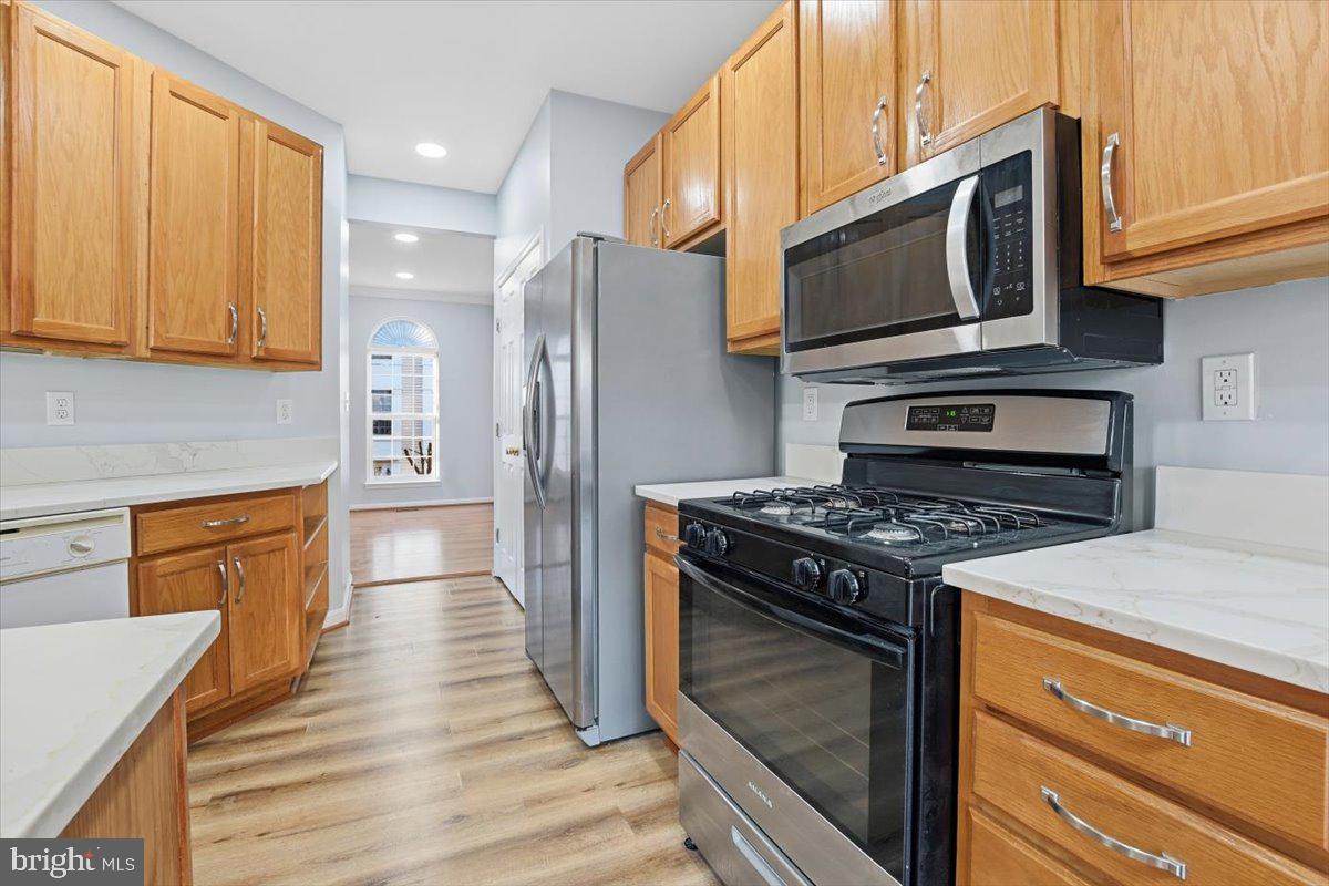 POTOMAC LAKES - Residential