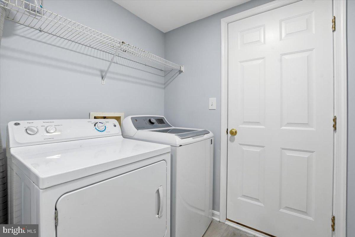 POTOMAC LAKES - Residential