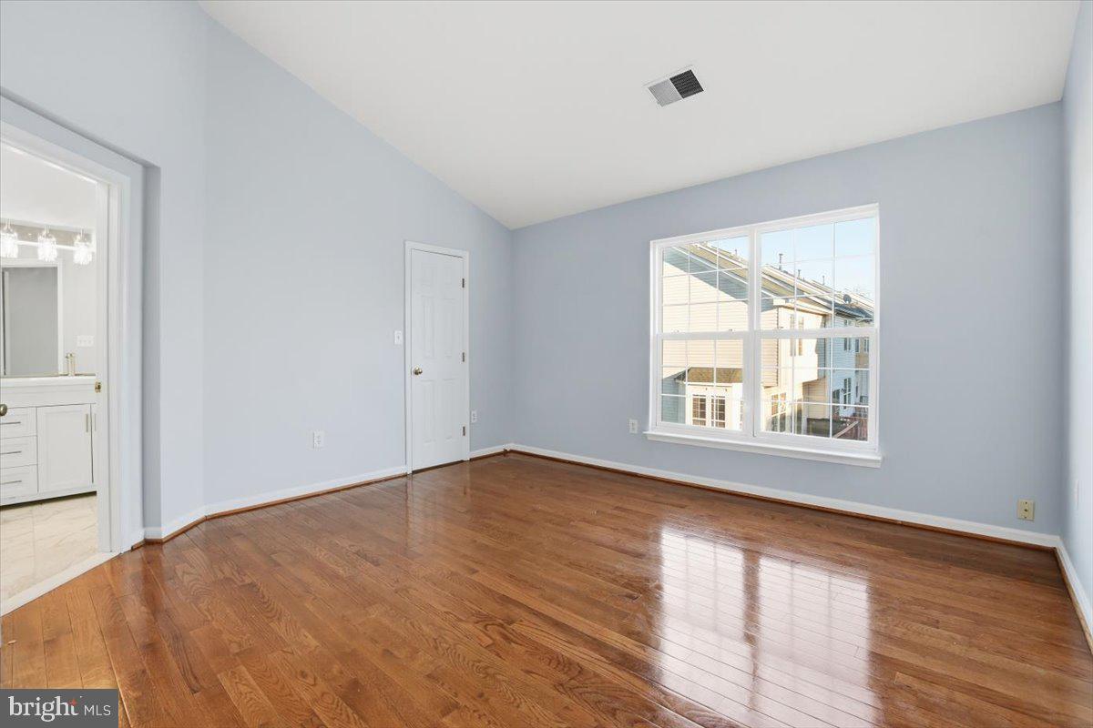 POTOMAC LAKES - Residential