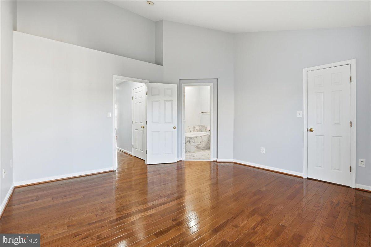 POTOMAC LAKES - Residential