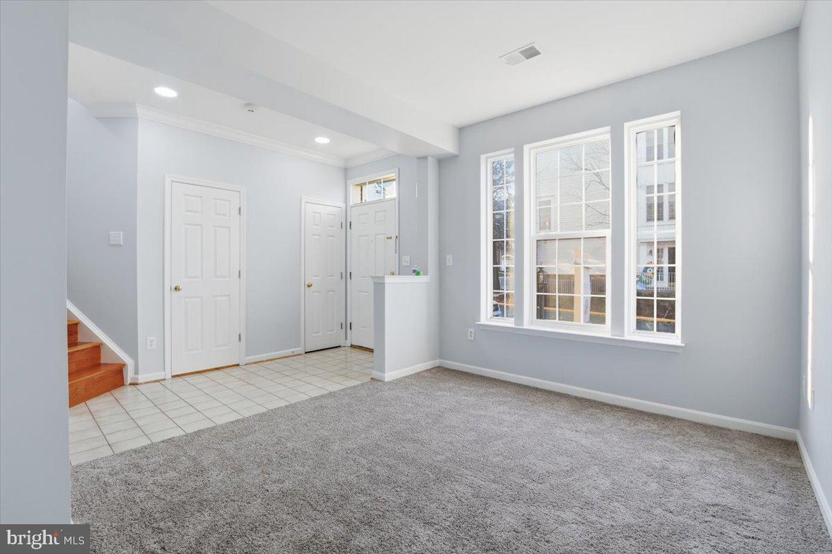 POTOMAC LAKES - Residential