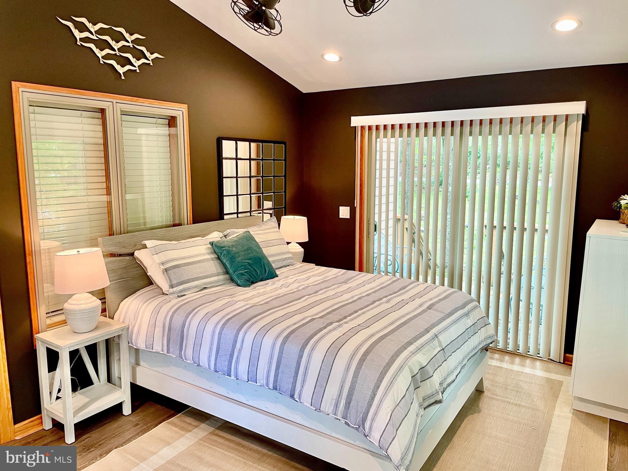 CONTRARY FOREST - Residential