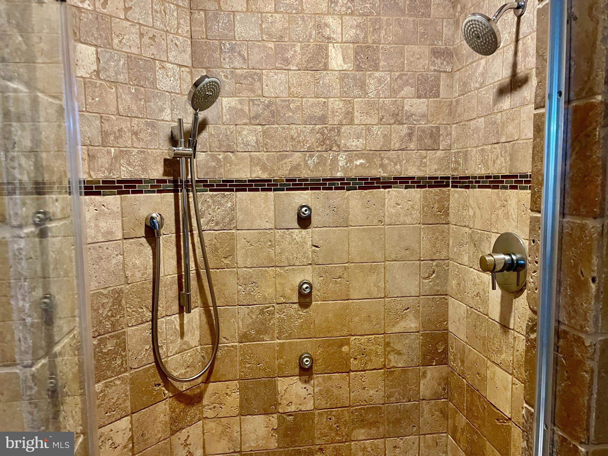 CONTRARY FOREST - Residential