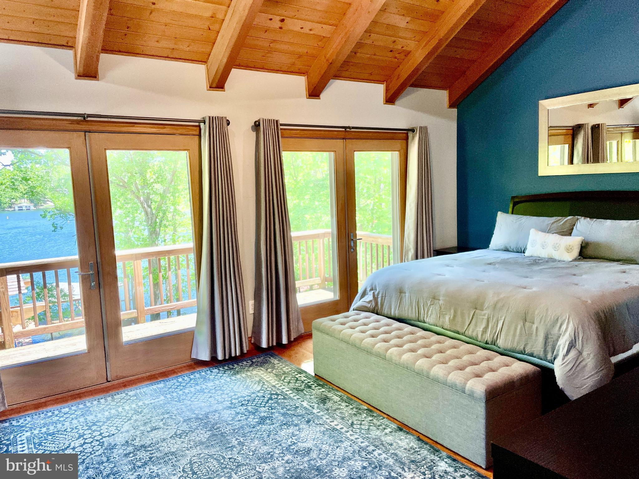 CONTRARY FOREST - Residential