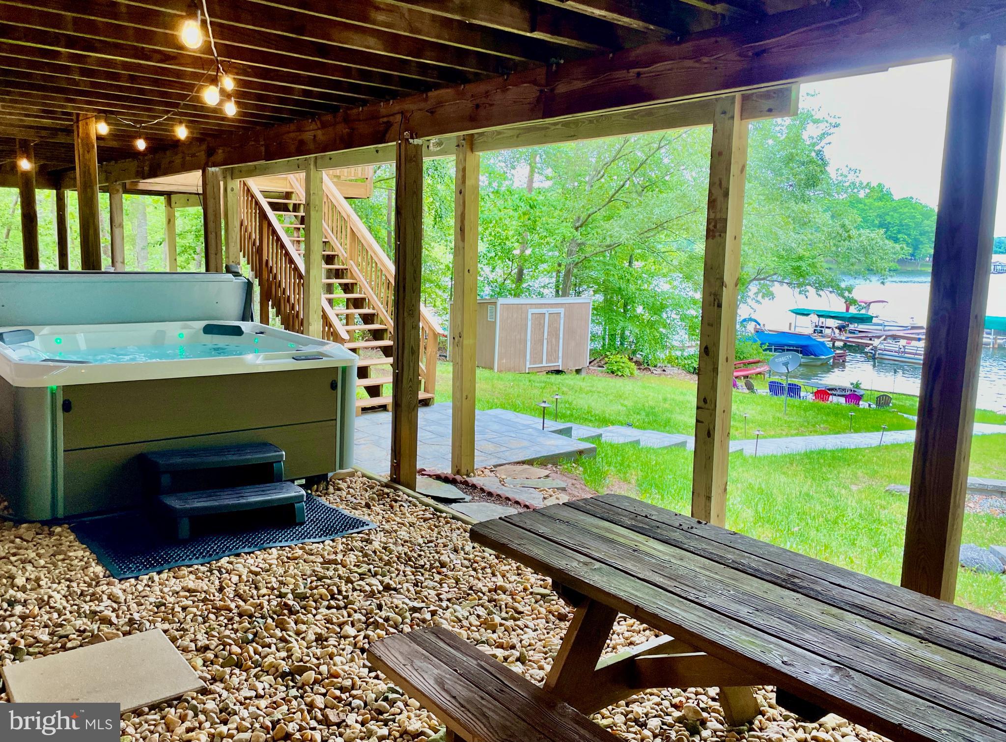 CONTRARY FOREST - Residential