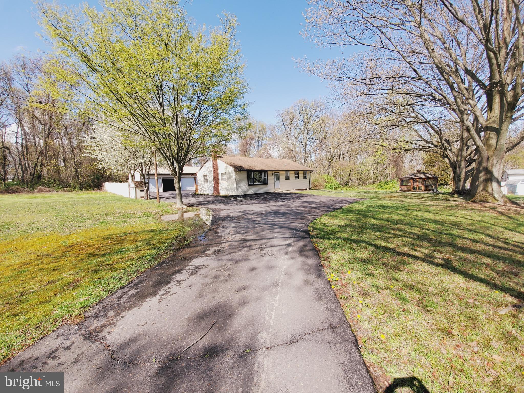 PERRYVILLE - Residential