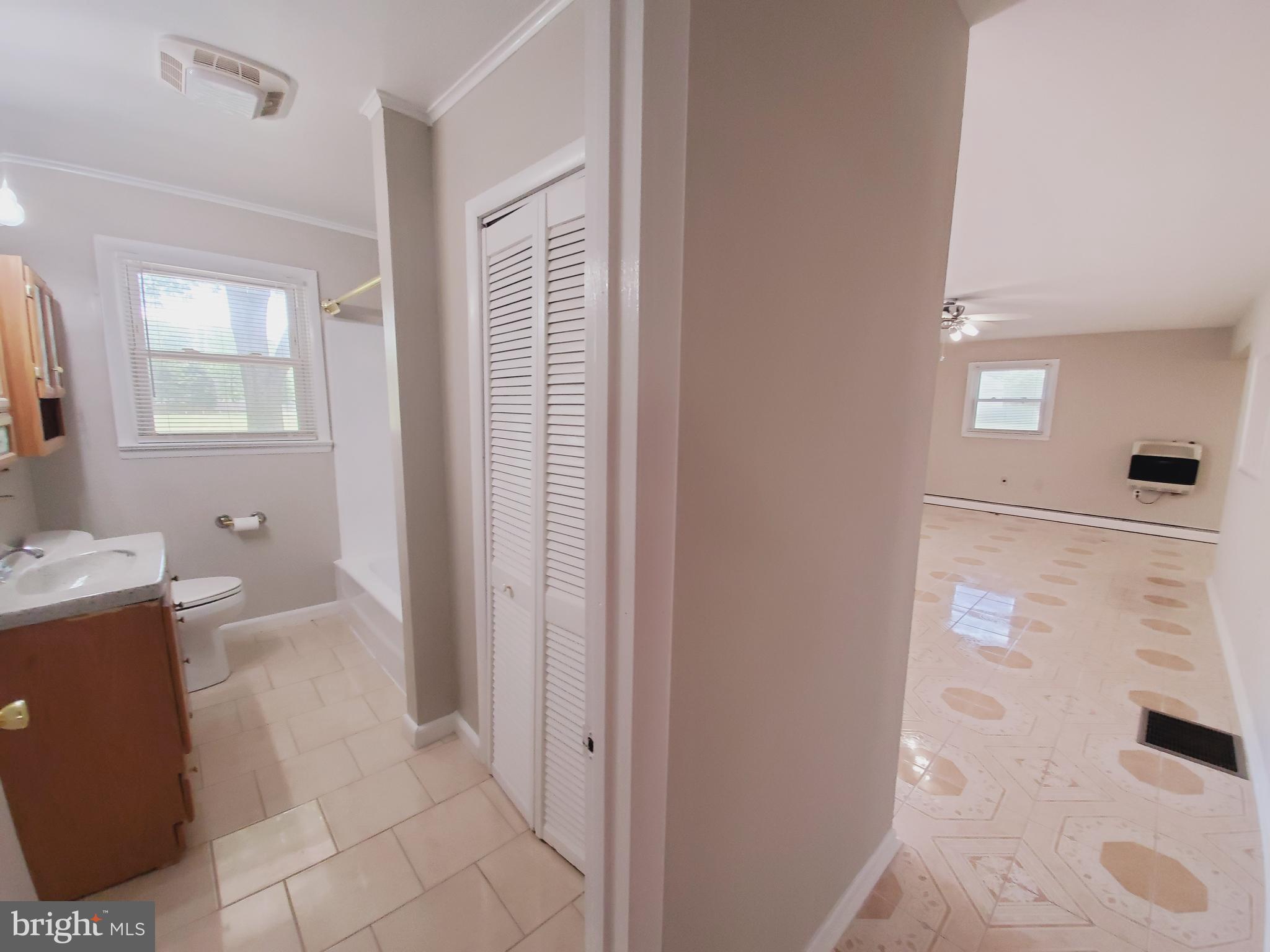 PERRYVILLE - Residential