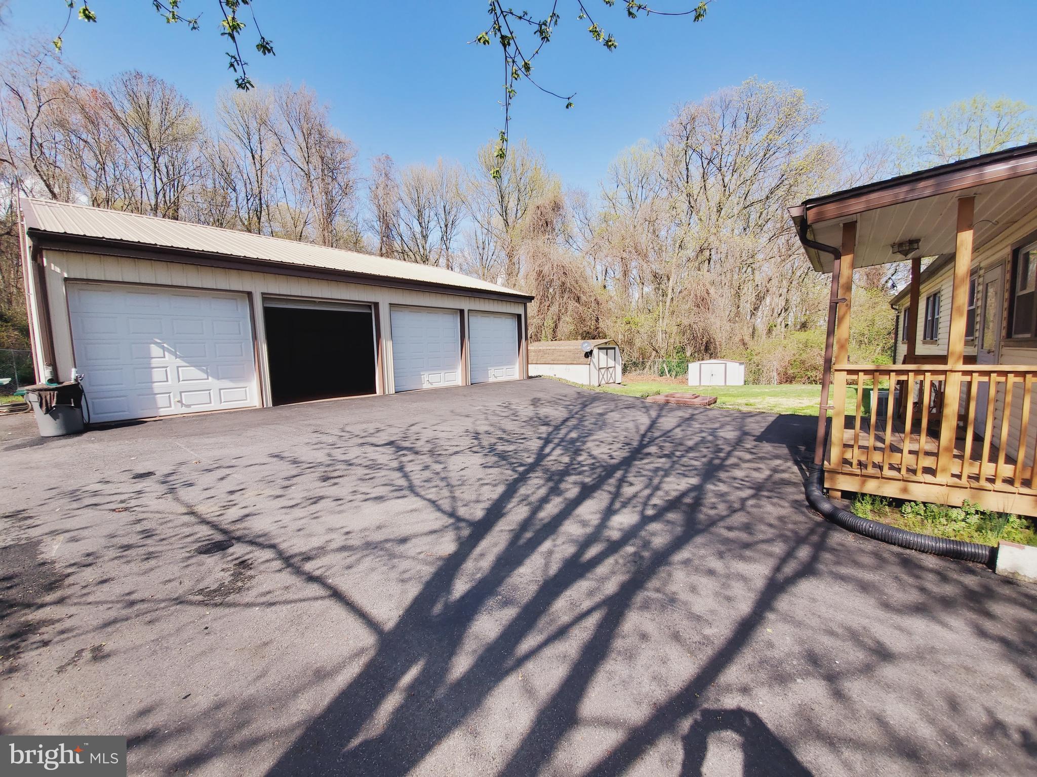 PERRYVILLE - Residential