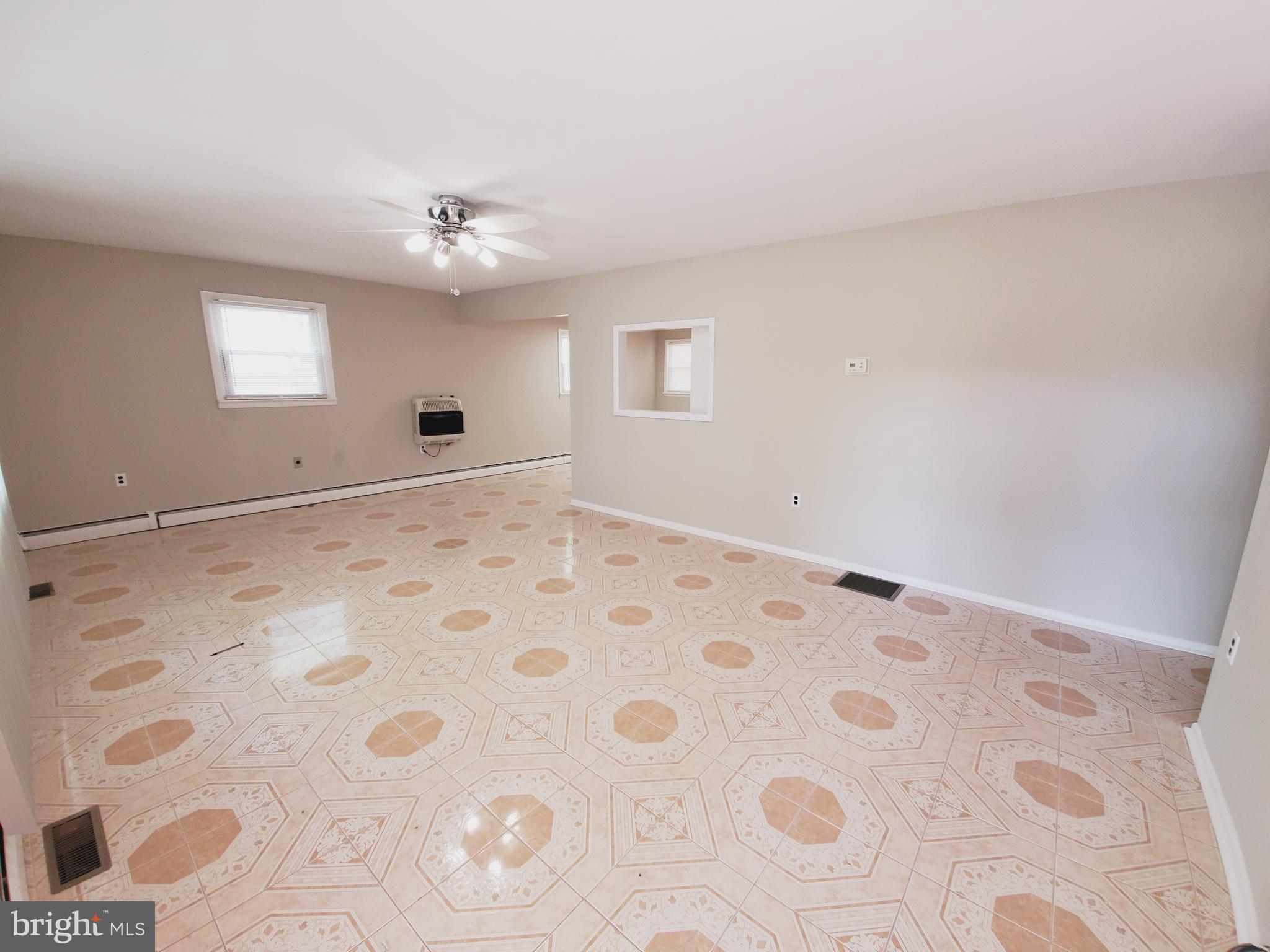 PERRYVILLE - Residential