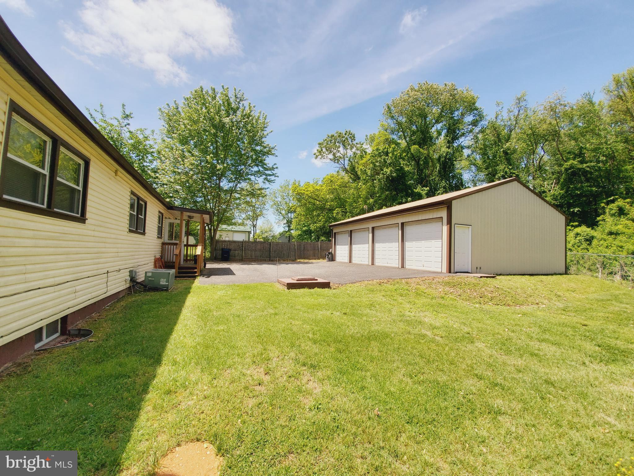 PERRYVILLE - Residential