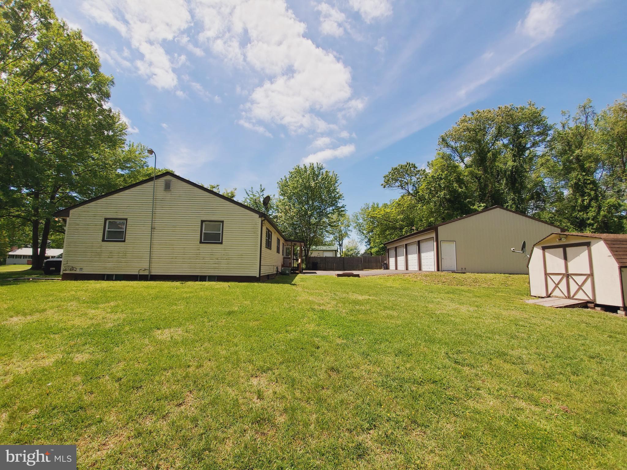 PERRYVILLE - Residential