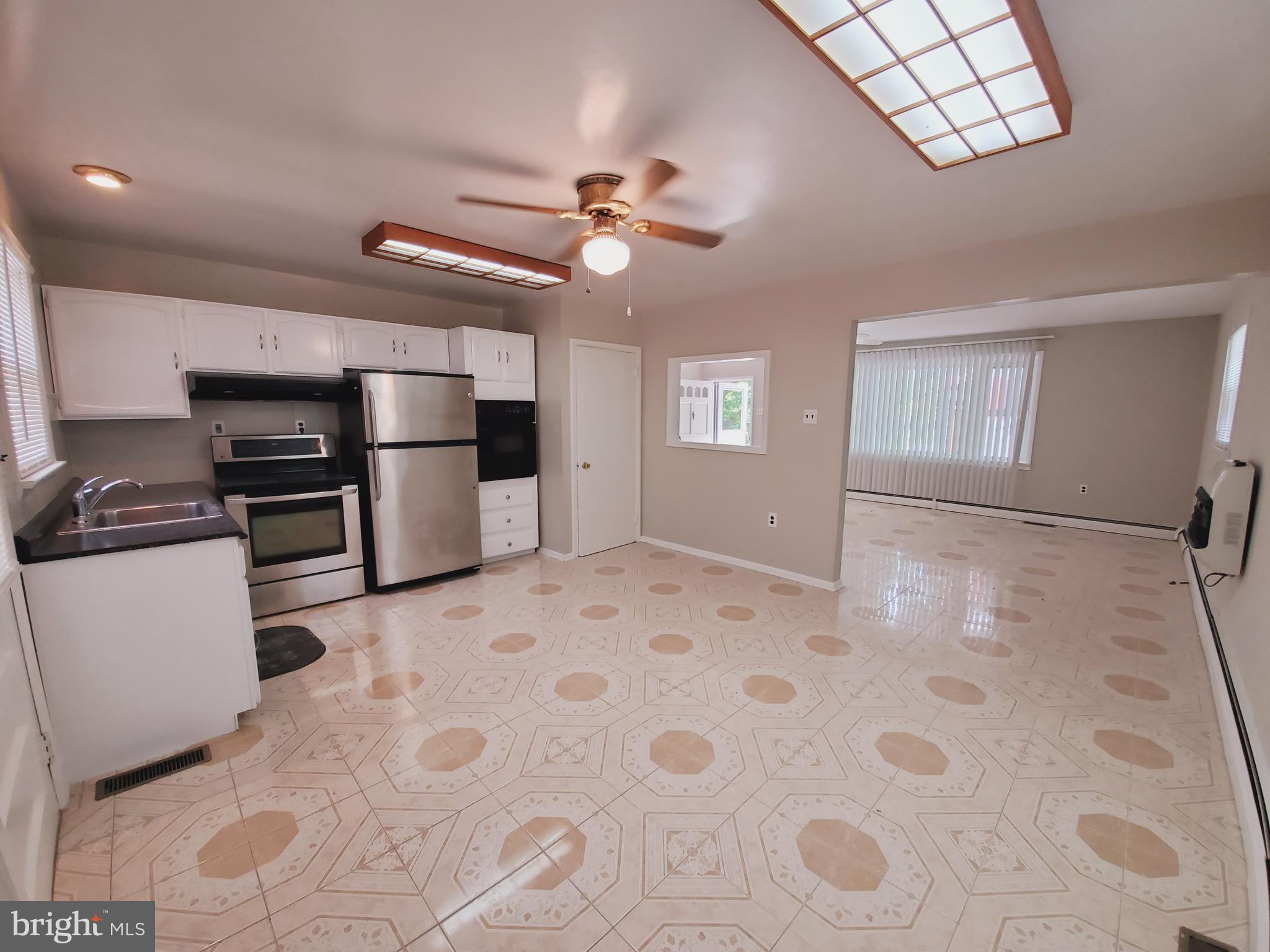 PERRYVILLE - Residential