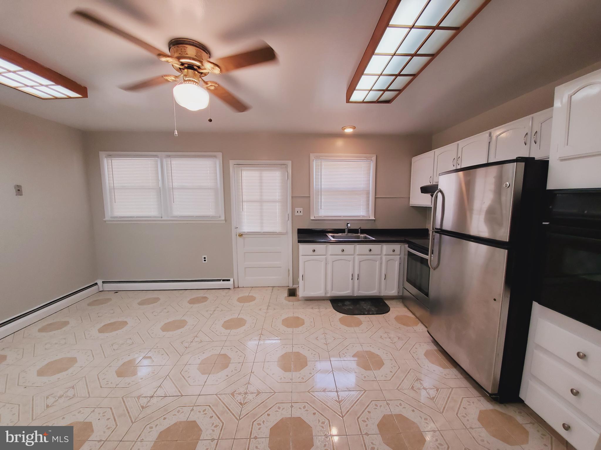 PERRYVILLE - Residential