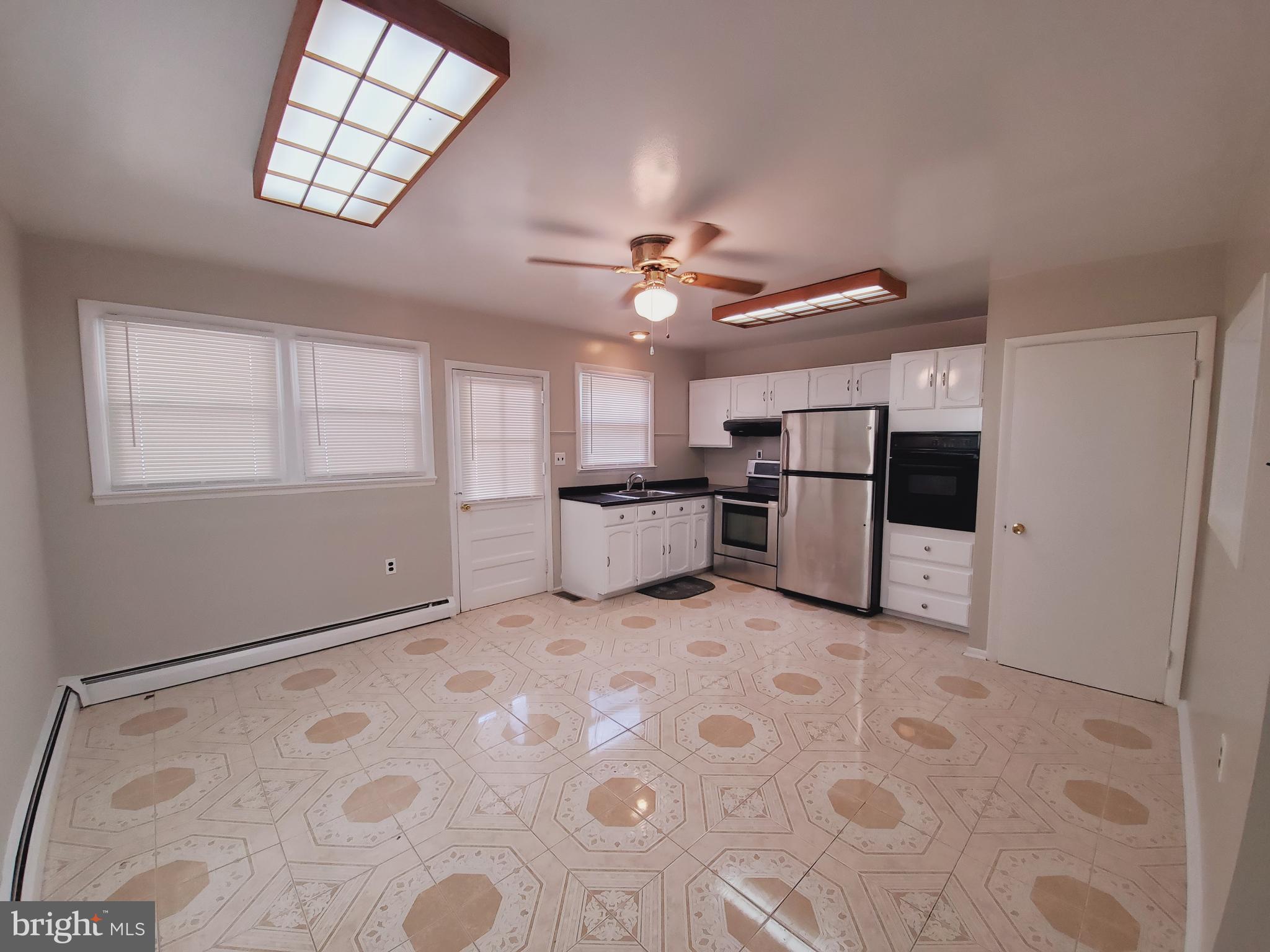 PERRYVILLE - Residential