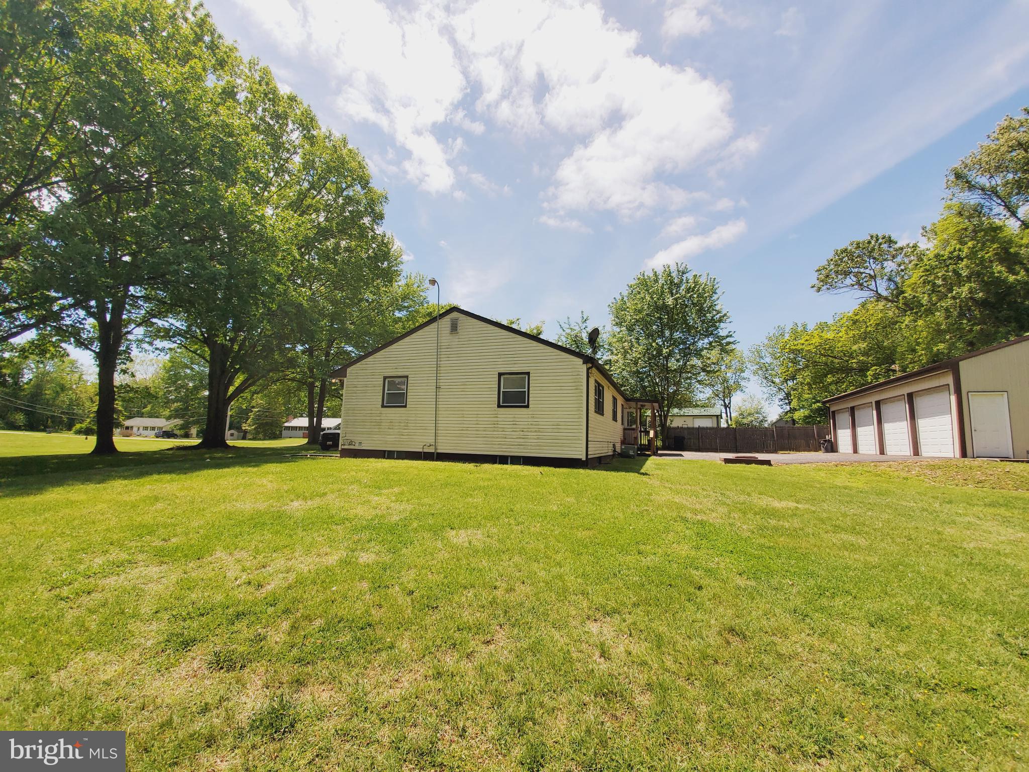 PERRYVILLE - Residential