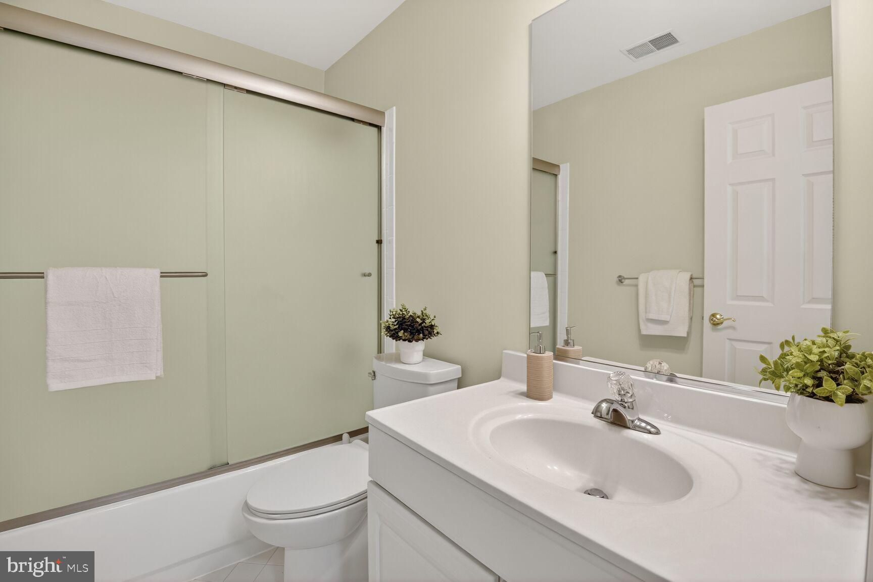 WILLOWS OF POTOMAC - Residential