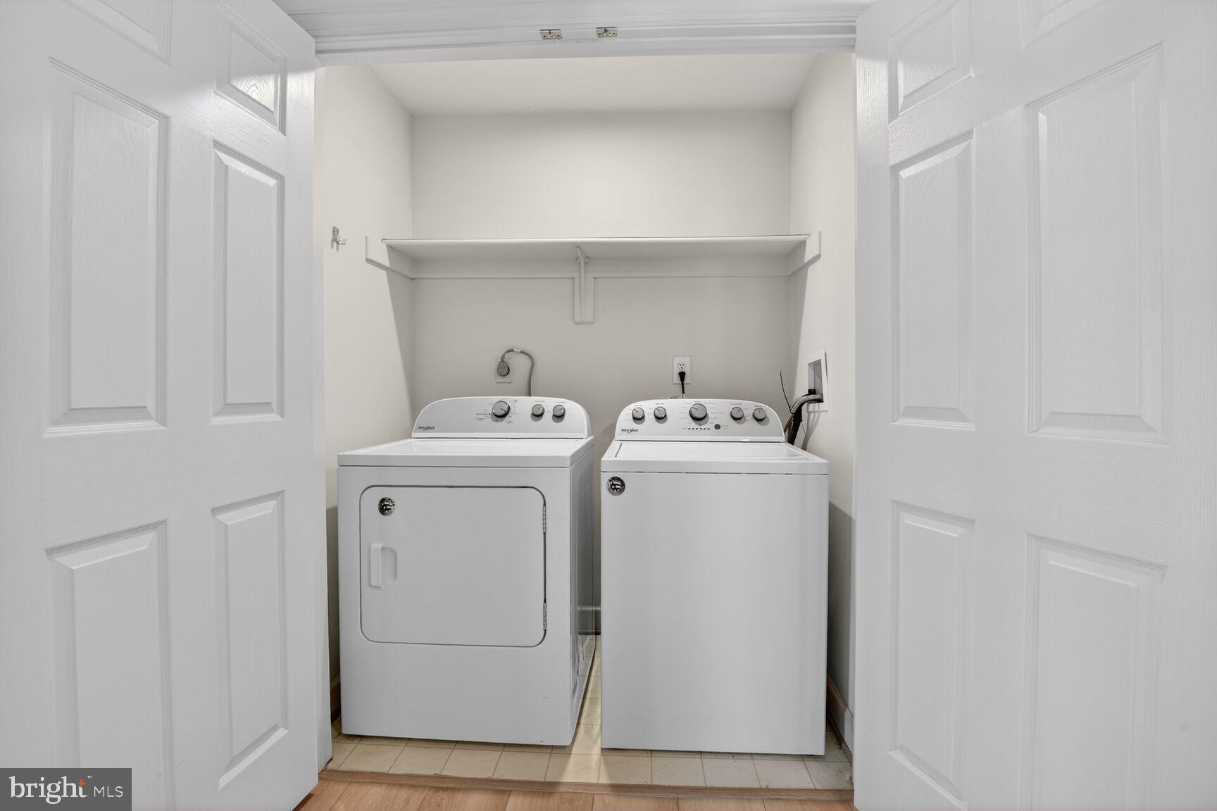 WILLOWS OF POTOMAC - Residential