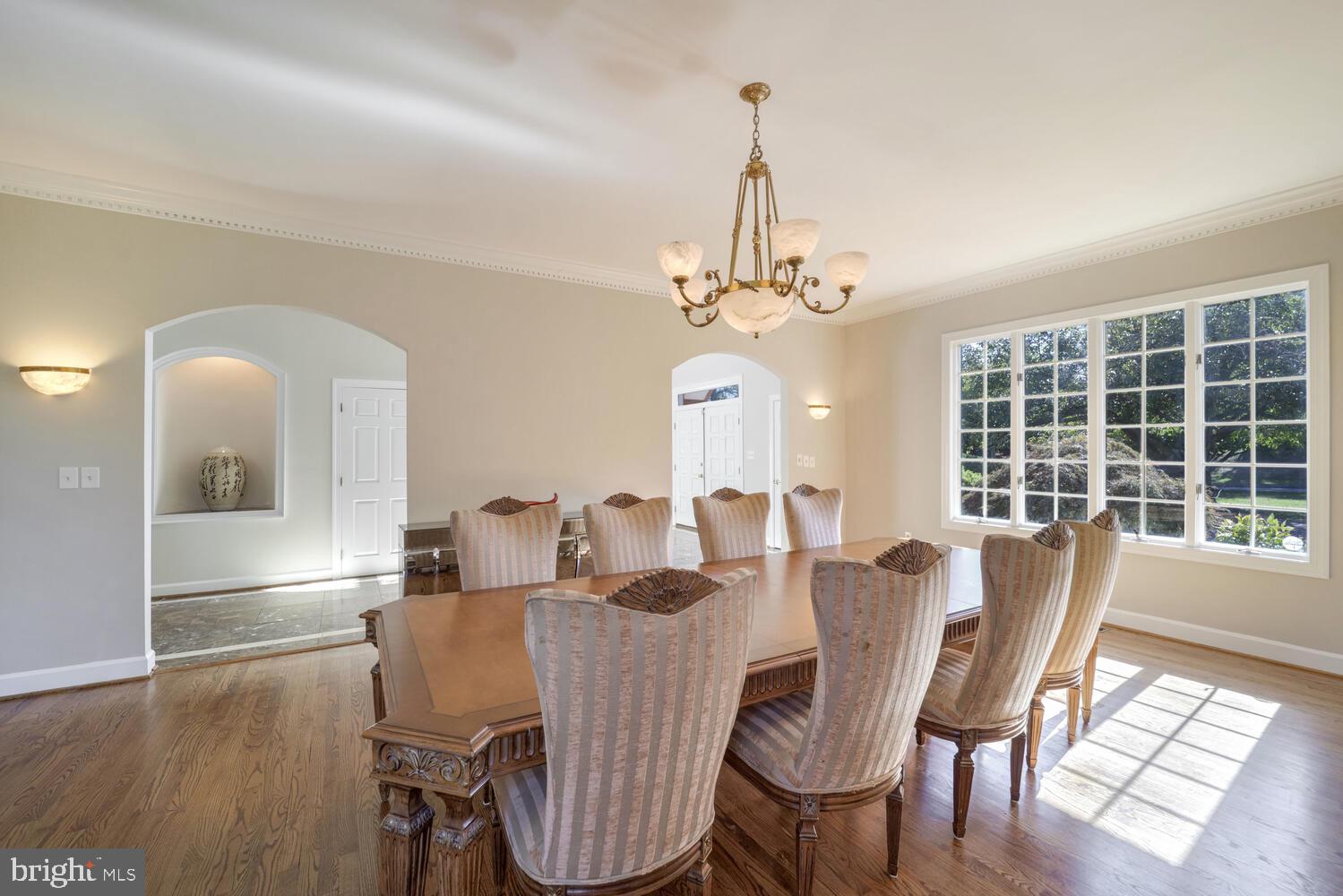 TWELVE HILLS - Residential