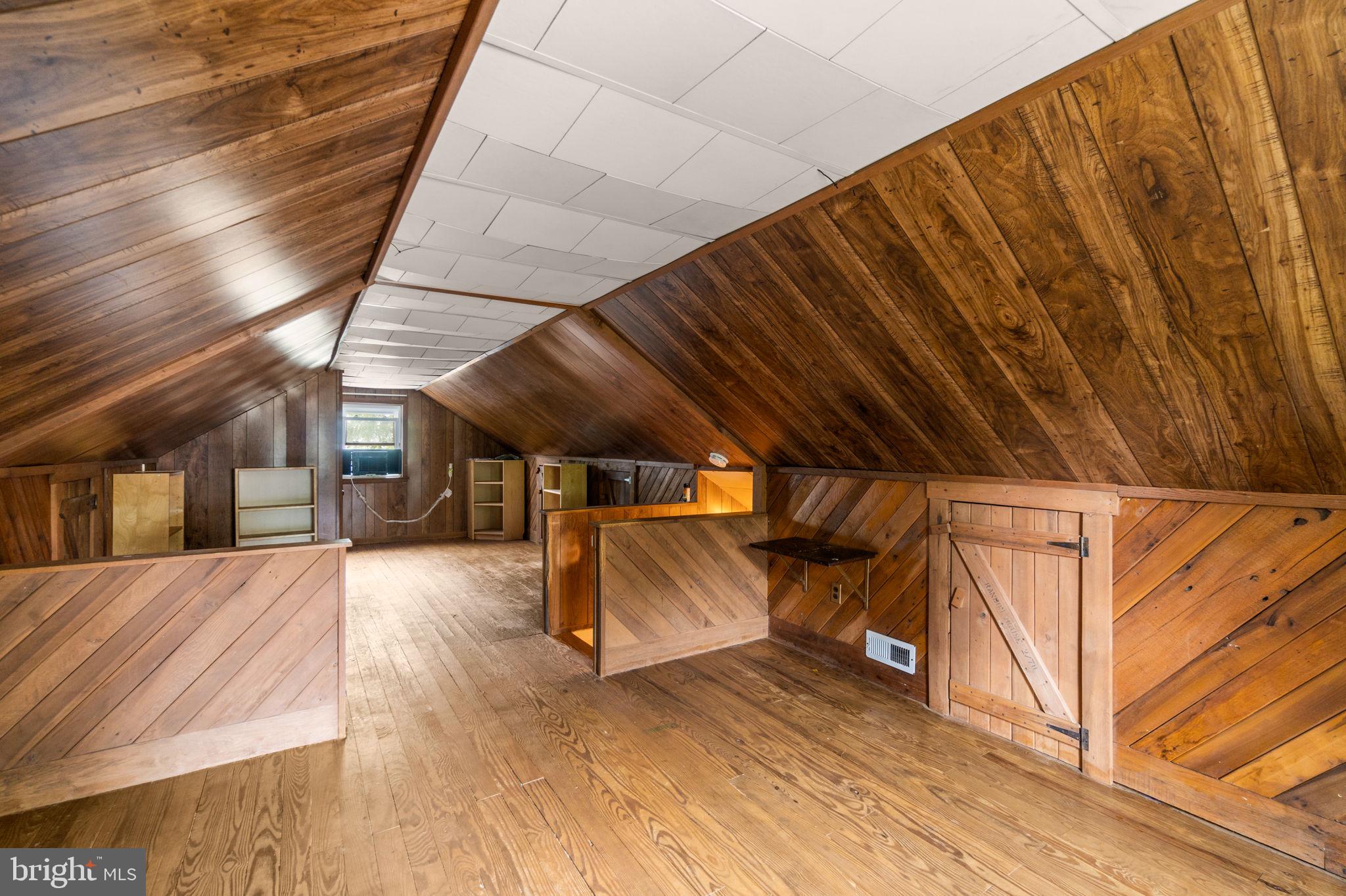 SHERVETTES CORNER - Residential