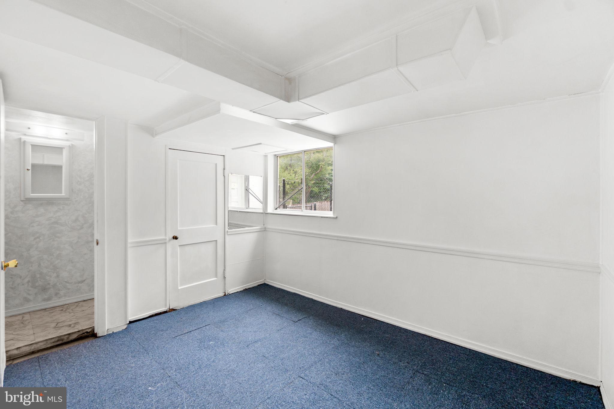 SHERVETTES CORNER - Residential