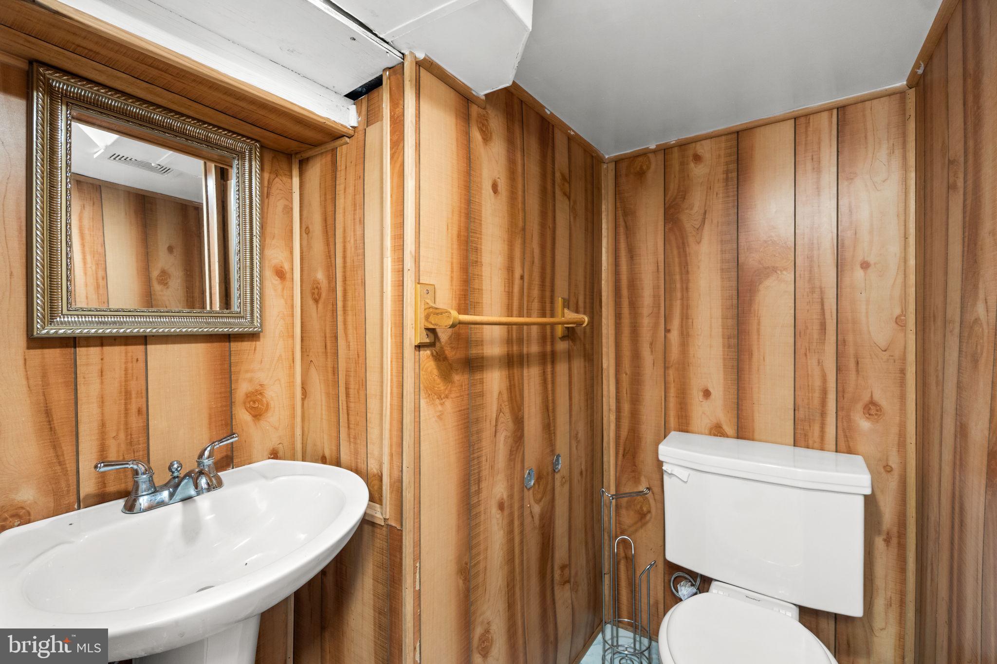 SHERVETTES CORNER - Residential