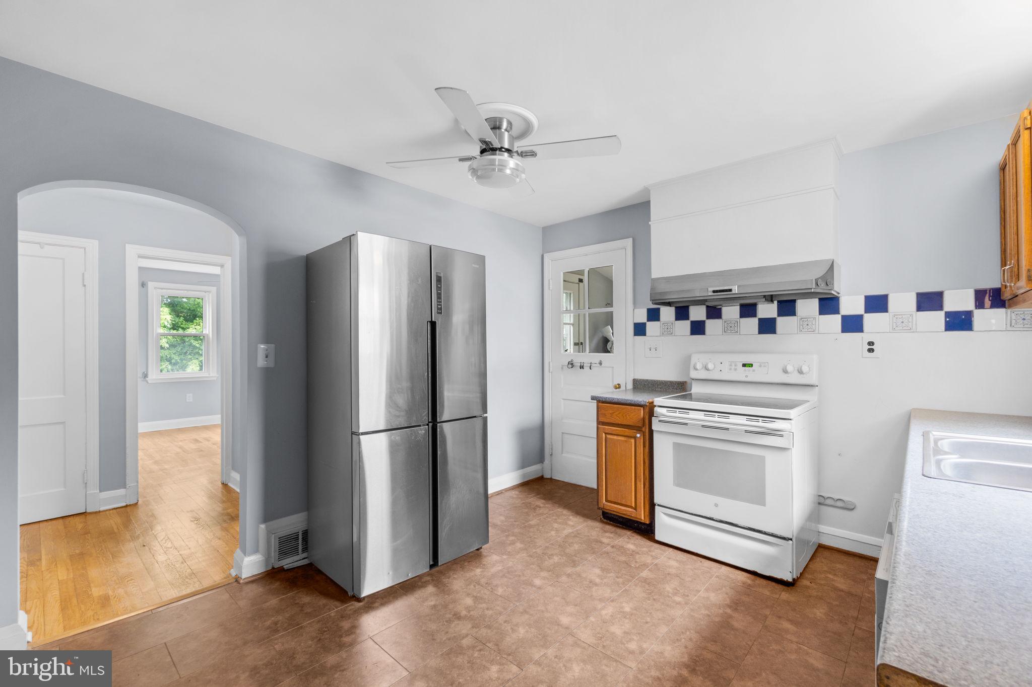 SHERVETTES CORNER - Residential