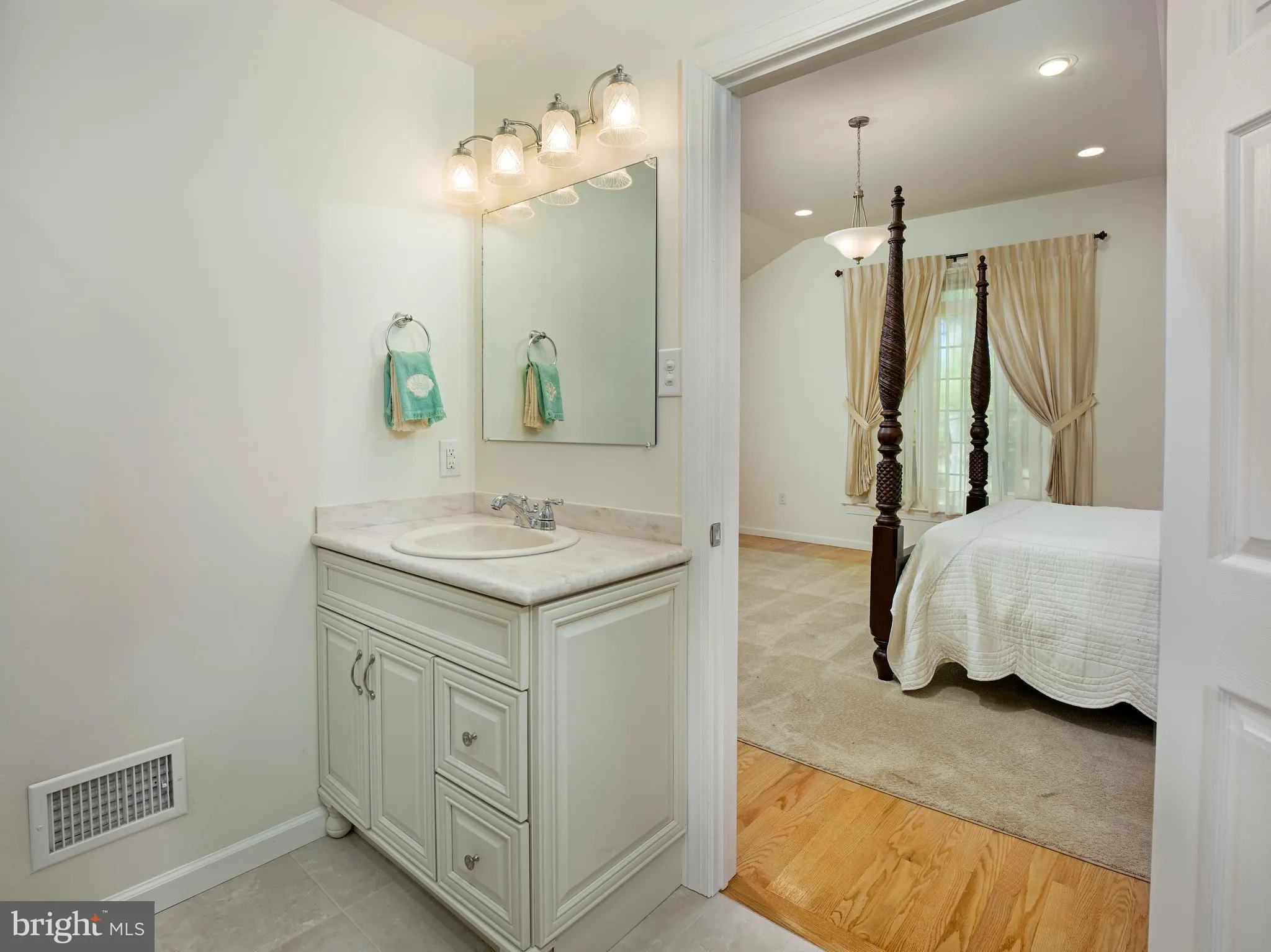 Chesterbrook, Pennsylvania 19087, United States, 5 Bedrooms Bedrooms, ,4 BathroomsBathrooms,Residential,Coming Soon,232899