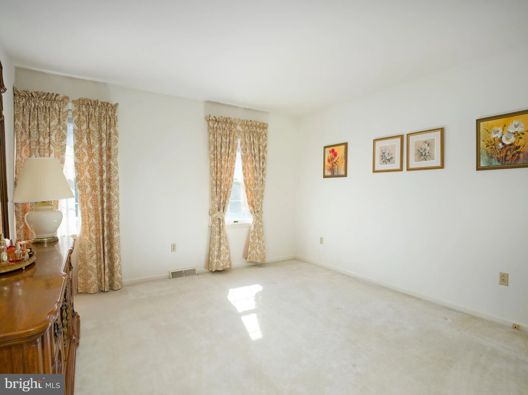 Chesterbrook, Pennsylvania 19087, United States, 5 Bedrooms Bedrooms, ,4 BathroomsBathrooms,Residential,Coming Soon,232899