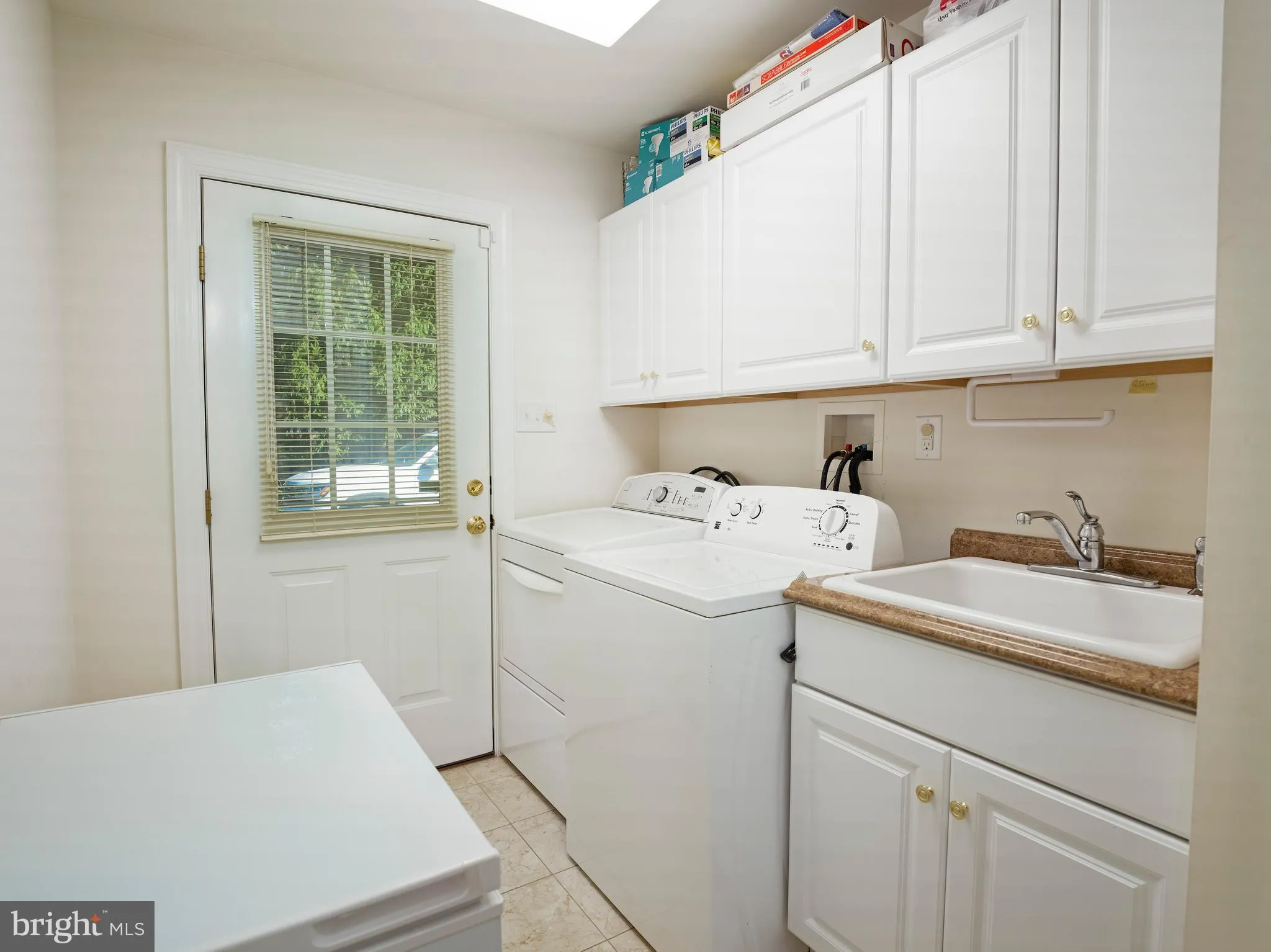 Chesterbrook, Pennsylvania 19087, United States, 5 Bedrooms Bedrooms, ,4 BathroomsBathrooms,Residential,Coming Soon,232899