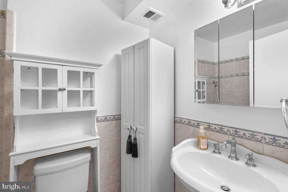 HIGHLANDS OF OLNEY - Residential