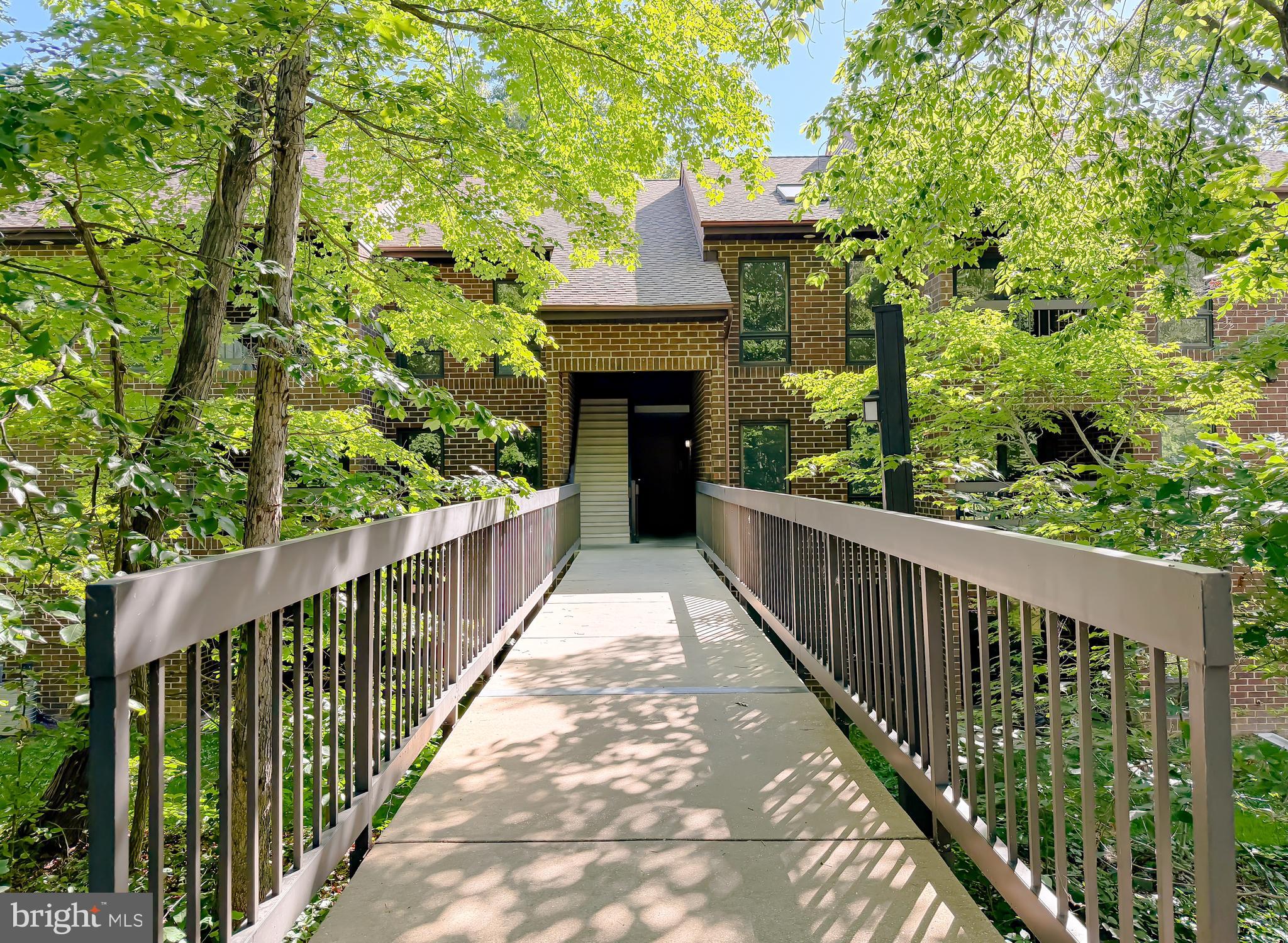 23250 CHESTNUT OAK COURT 8C