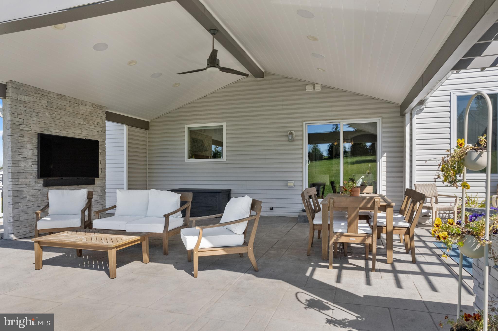 SARATOGA FARMS - Residential