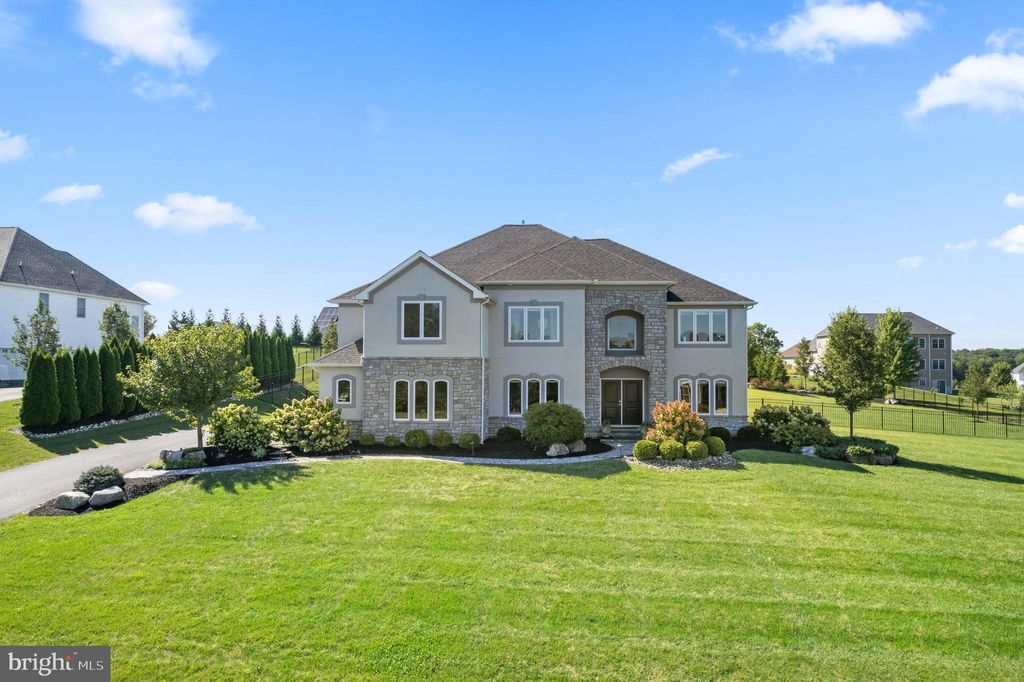 Photo of 4350 Saratoga Drive, BETHLEHEM, PA 18020 (MLS # PANH2009118)