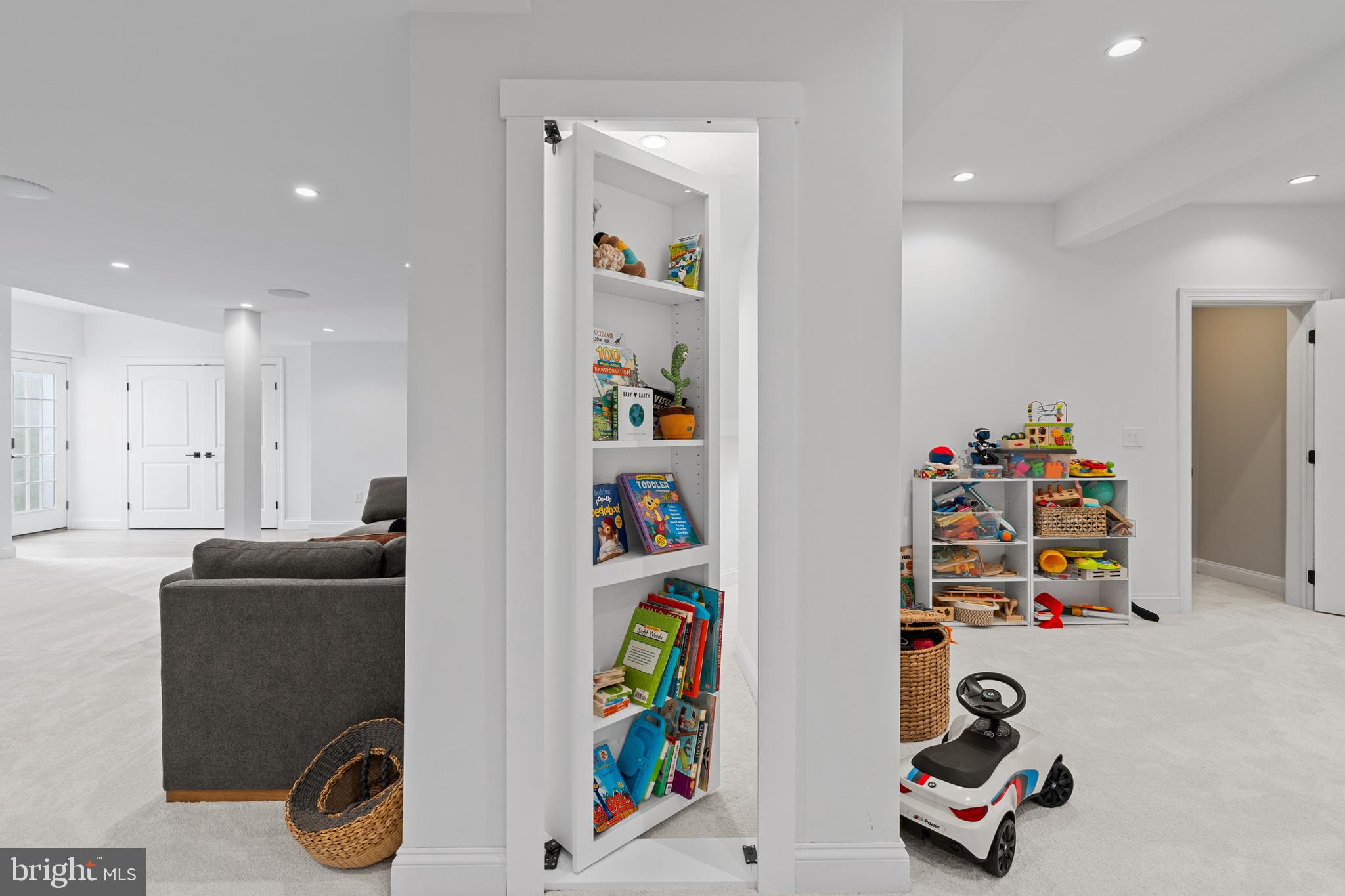 SARATOGA FARMS - Residential