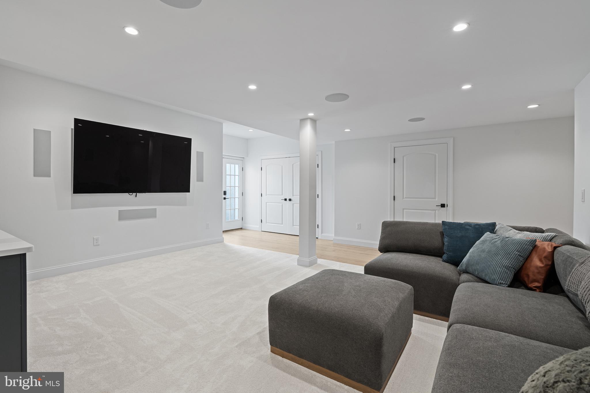 SARATOGA FARMS - Residential